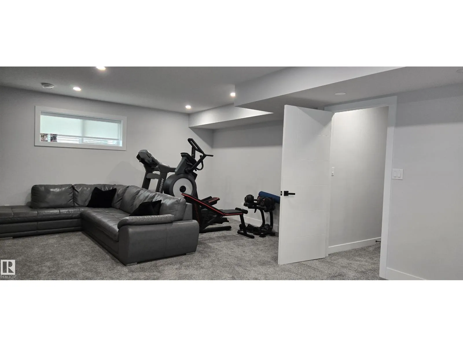 15883 13 AV SW