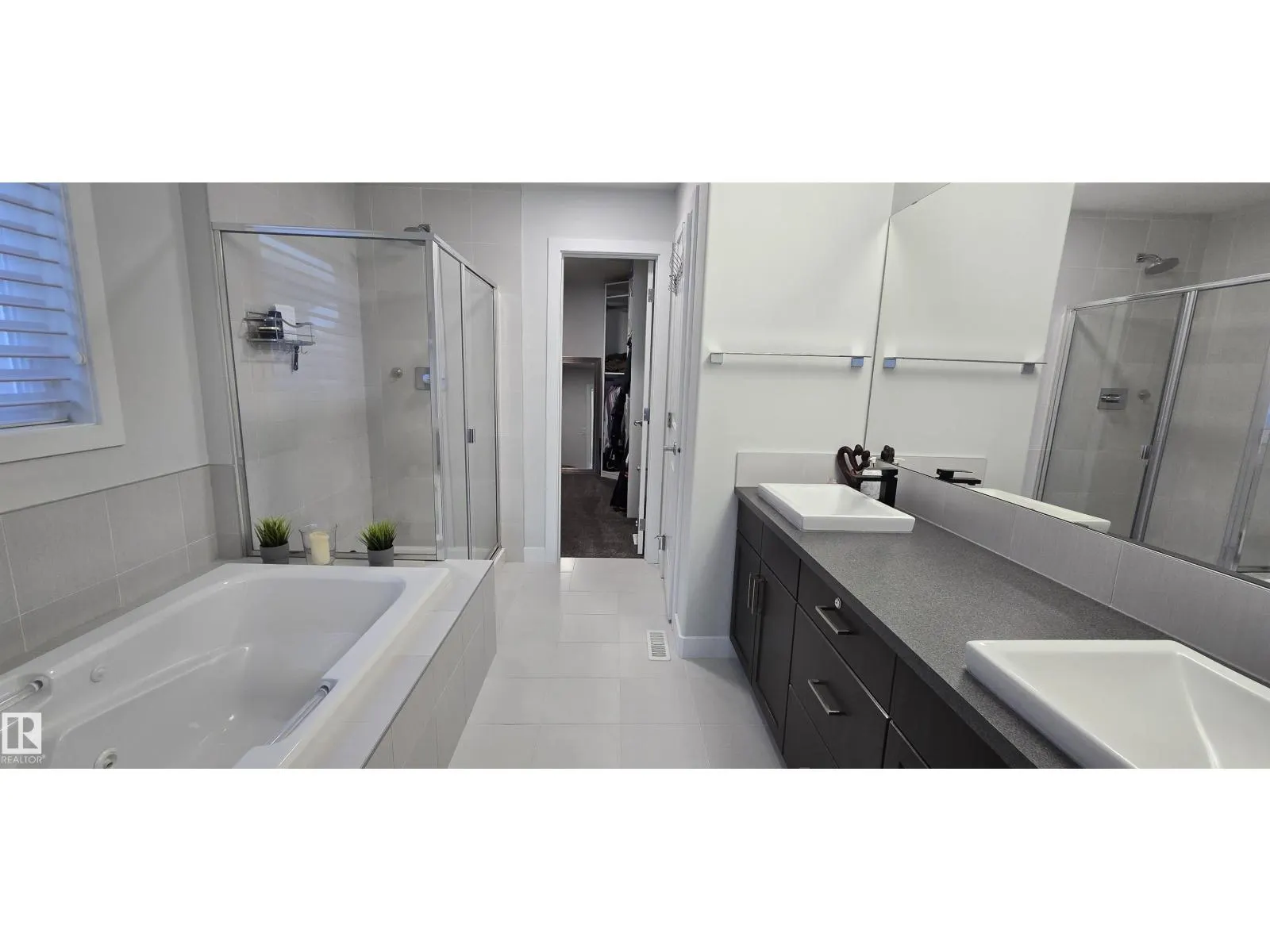 15883 13 AV SW