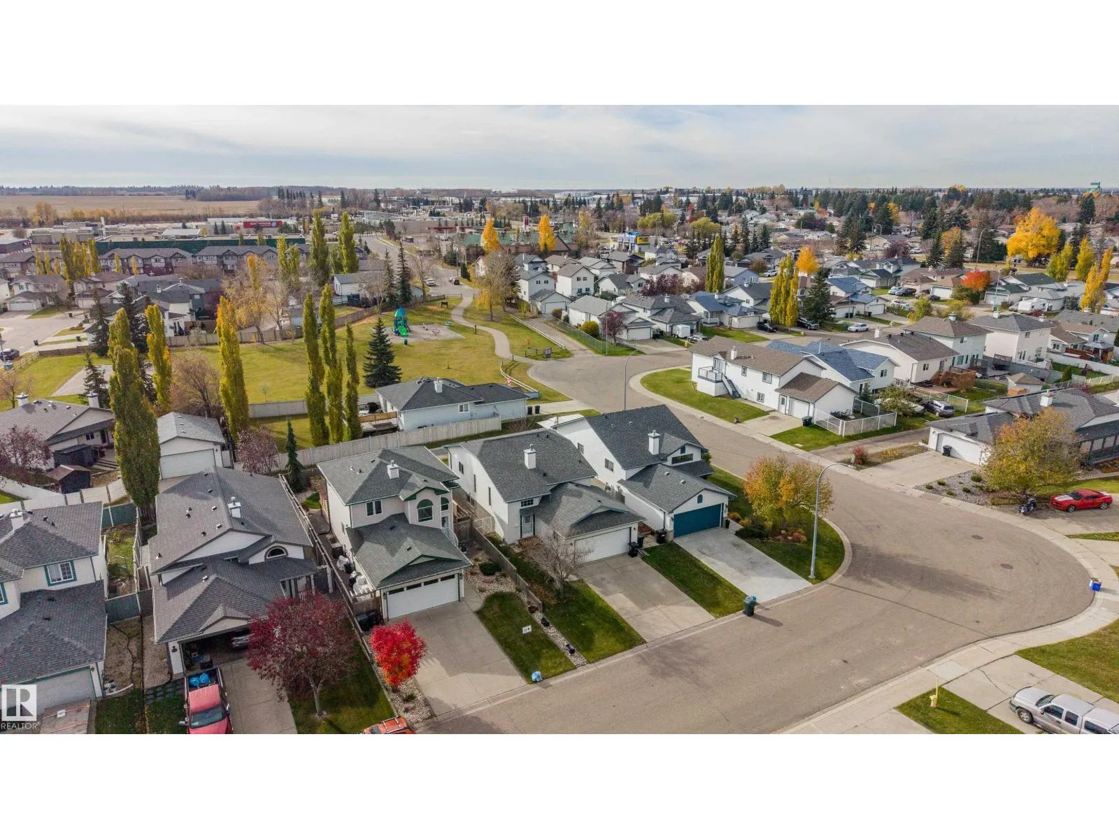 75 LANDSDOWNE DR