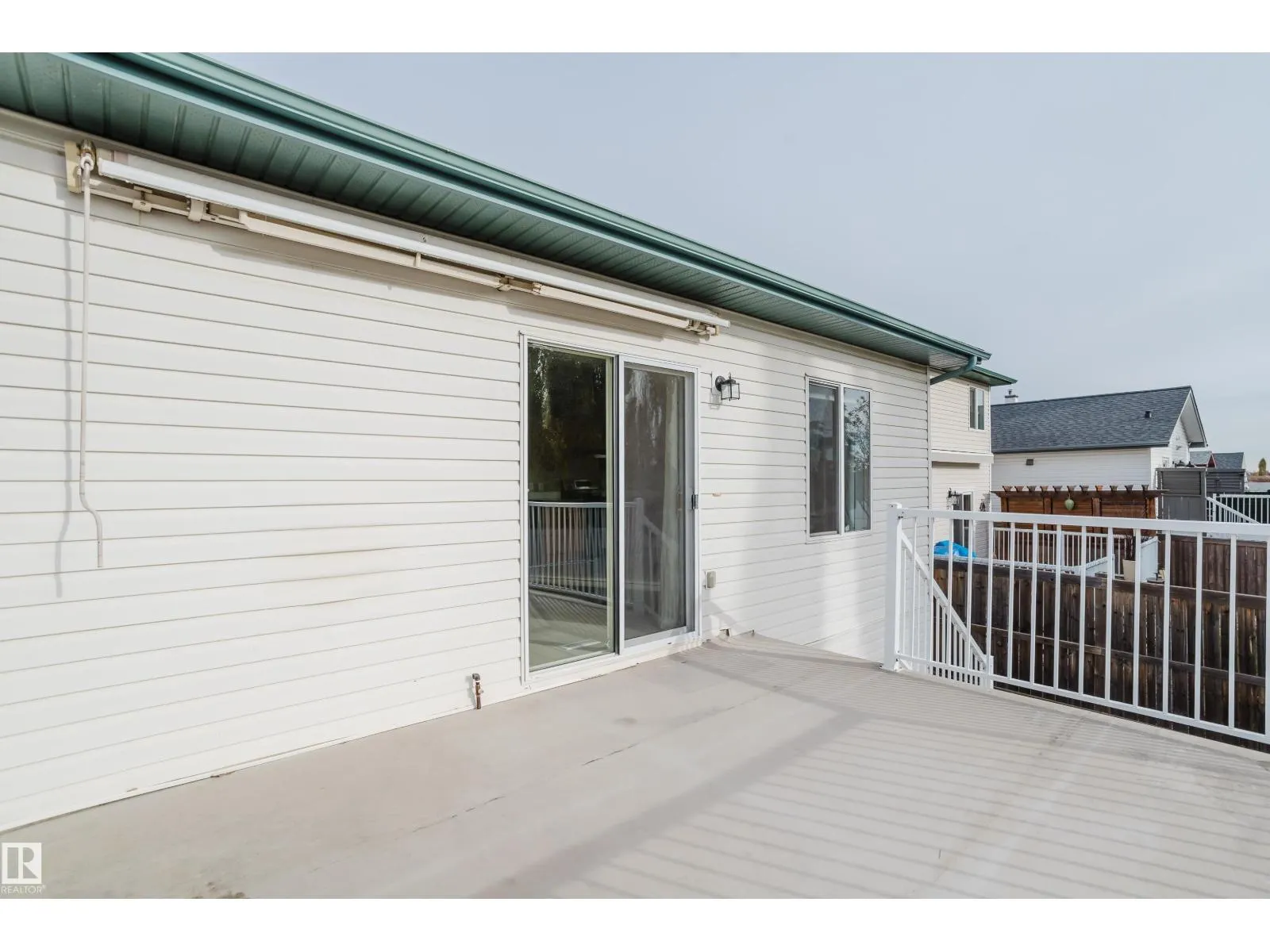 75 LANDSDOWNE DR