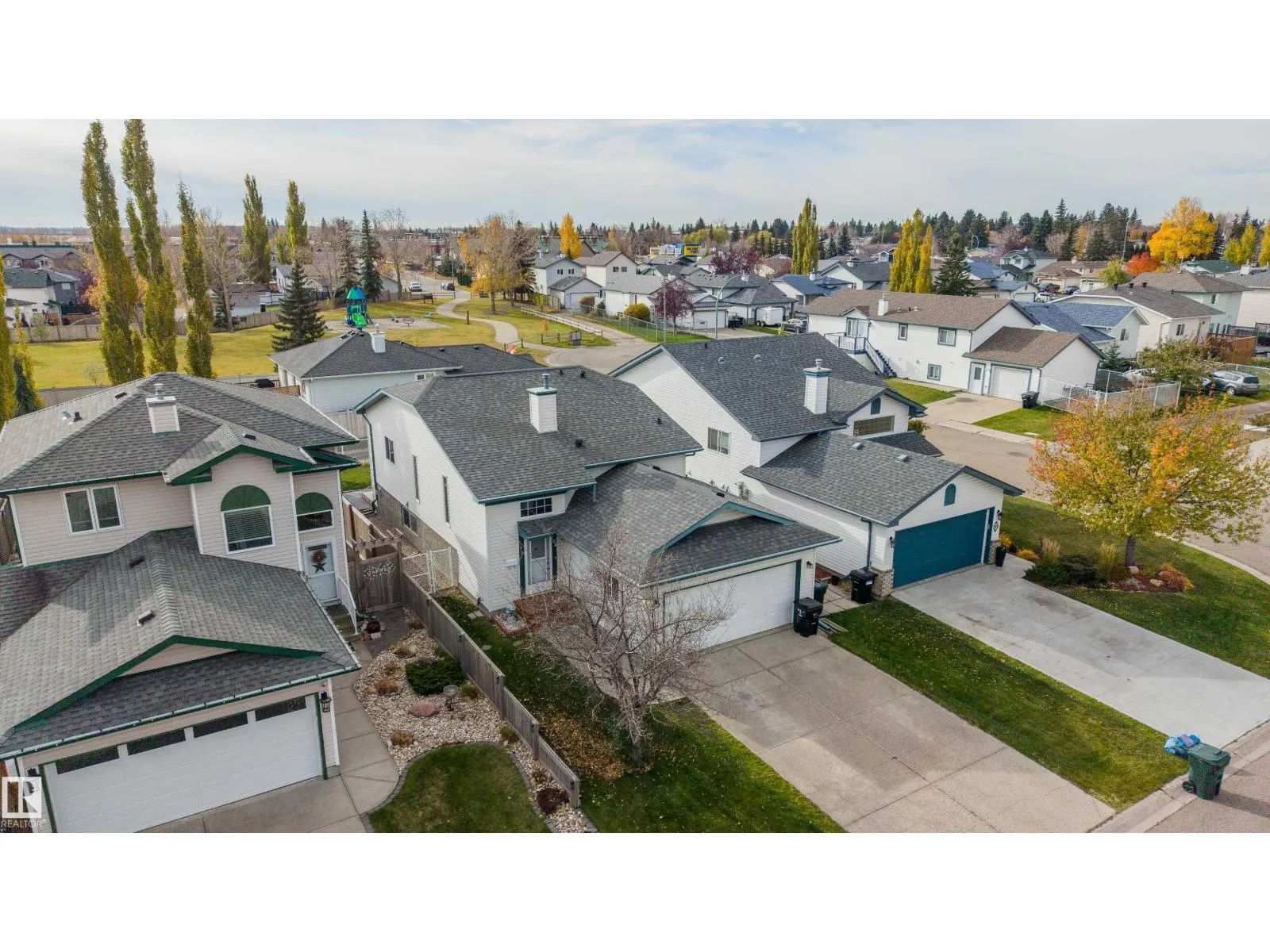 75 LANDSDOWNE DR