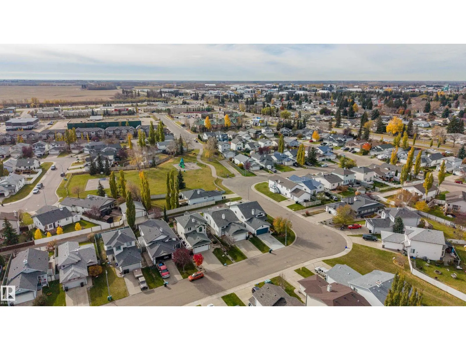 75 LANDSDOWNE DR