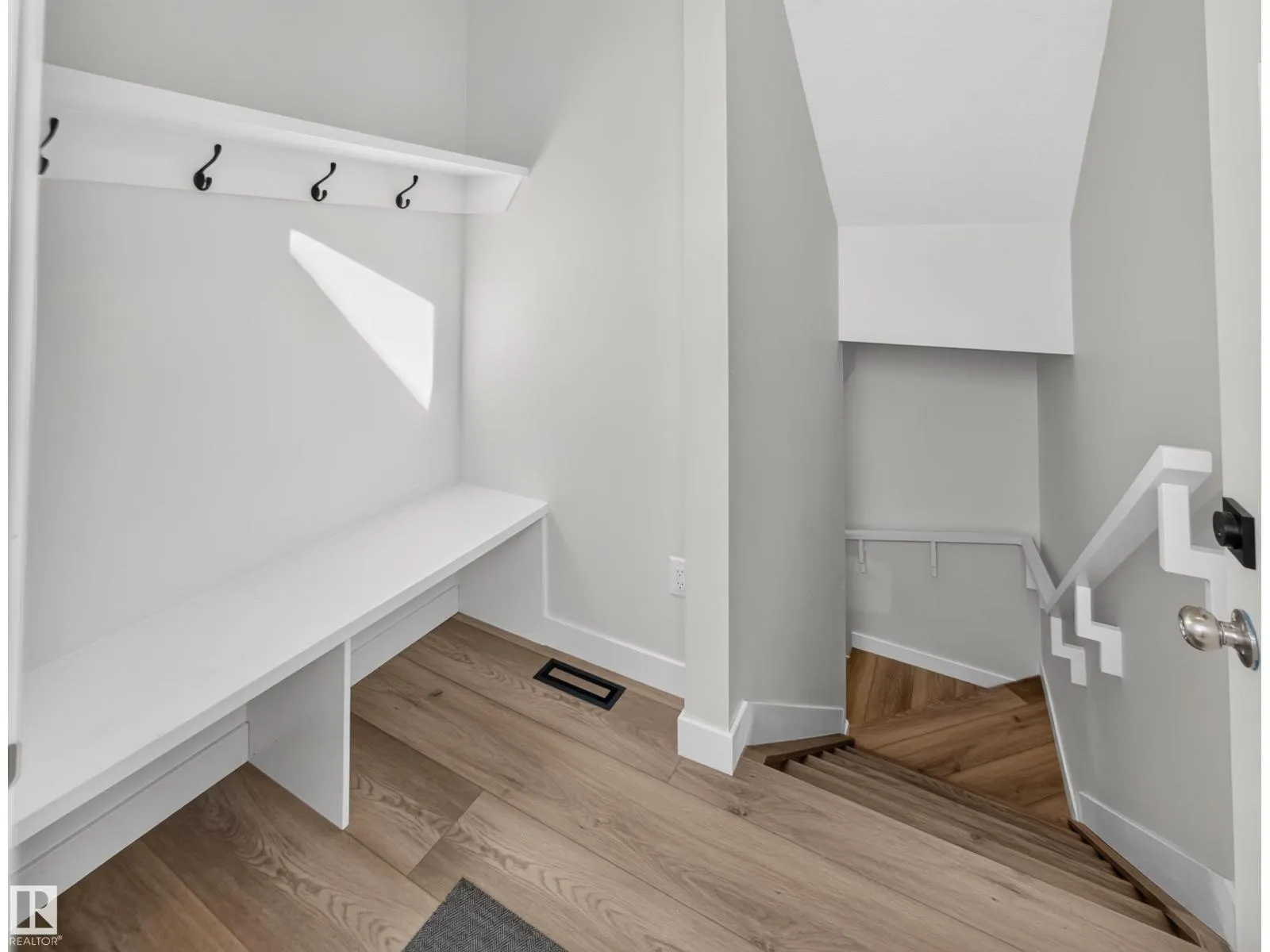 10985 130 ST NW