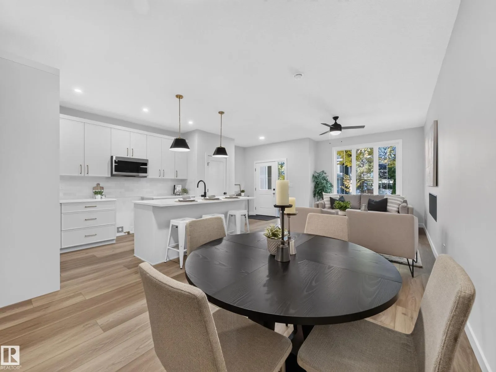 10985 130 ST NW