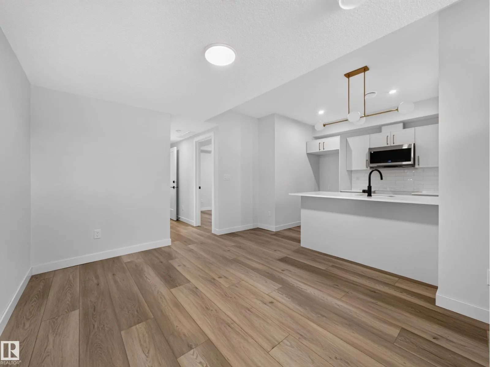 10985 130 ST NW