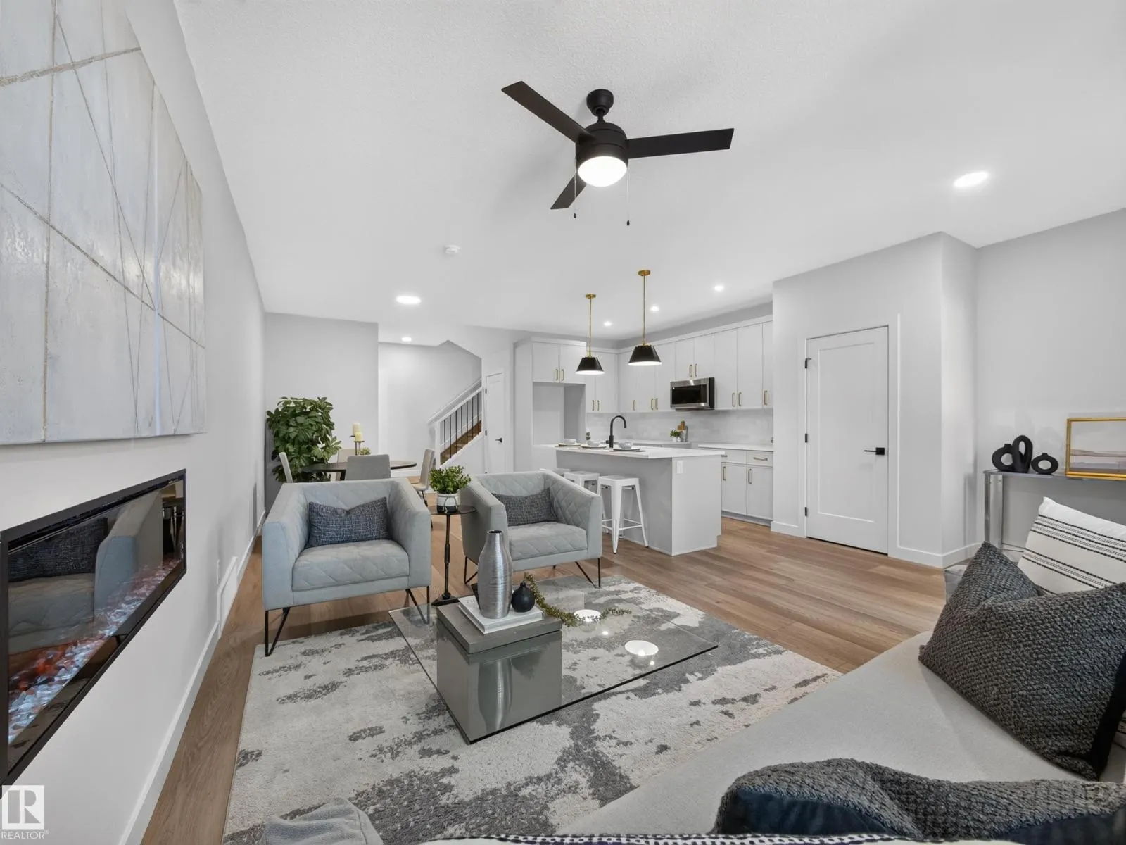 10985 130 ST NW