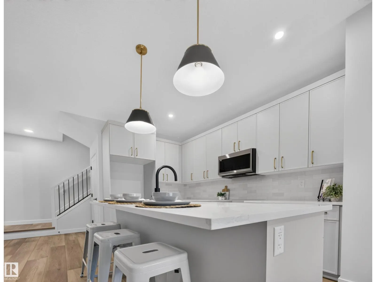 10985 130 ST NW