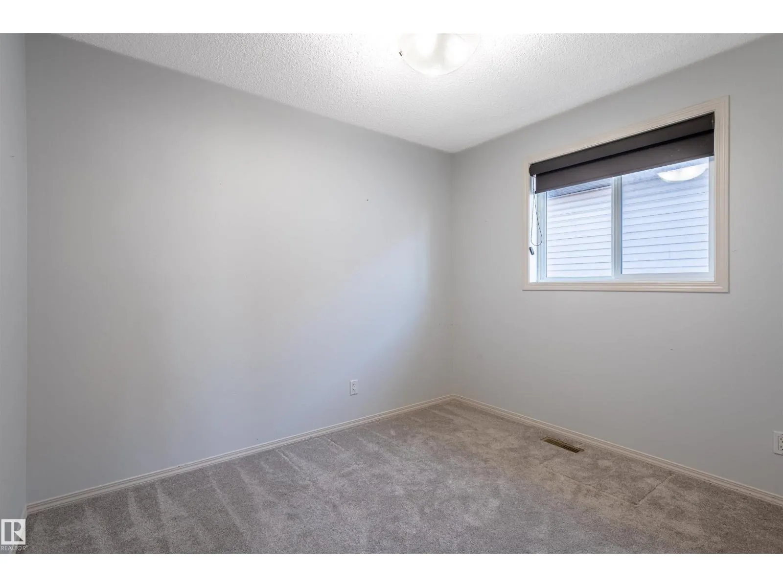 21413 94 AV NW