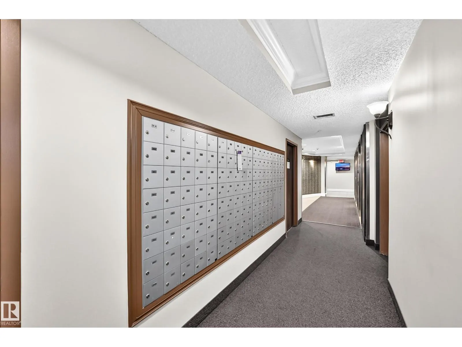 #103 9020 JASPER AV NW