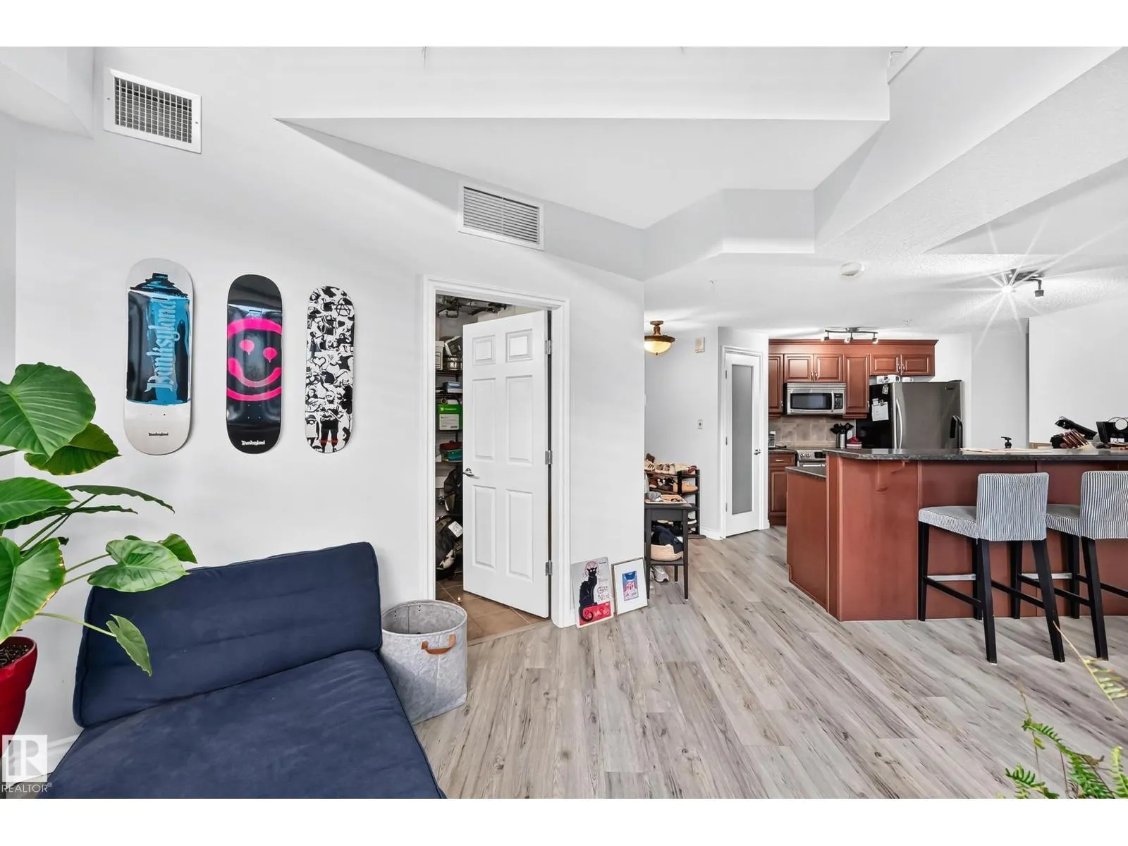 #103 9020 JASPER AV NW