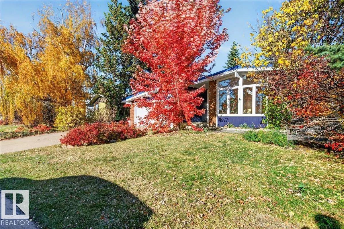8512 134 AV NW