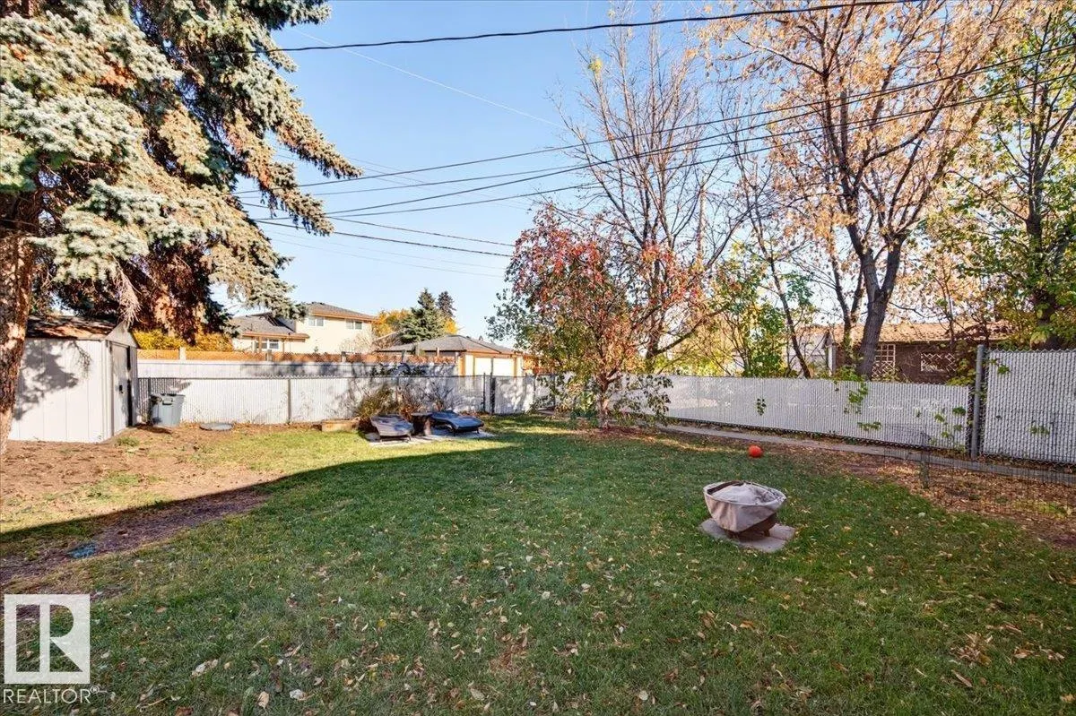 8512 134 AV NW