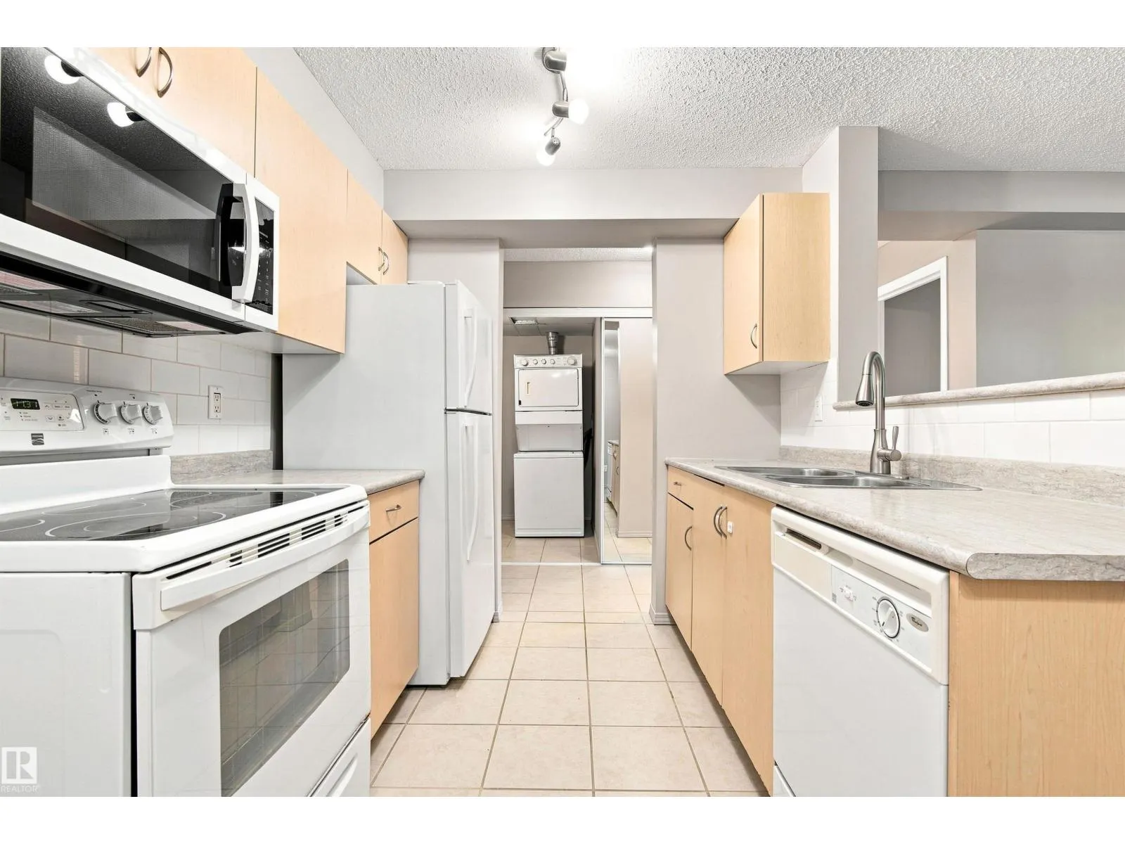 #117 17011 67 AV NW