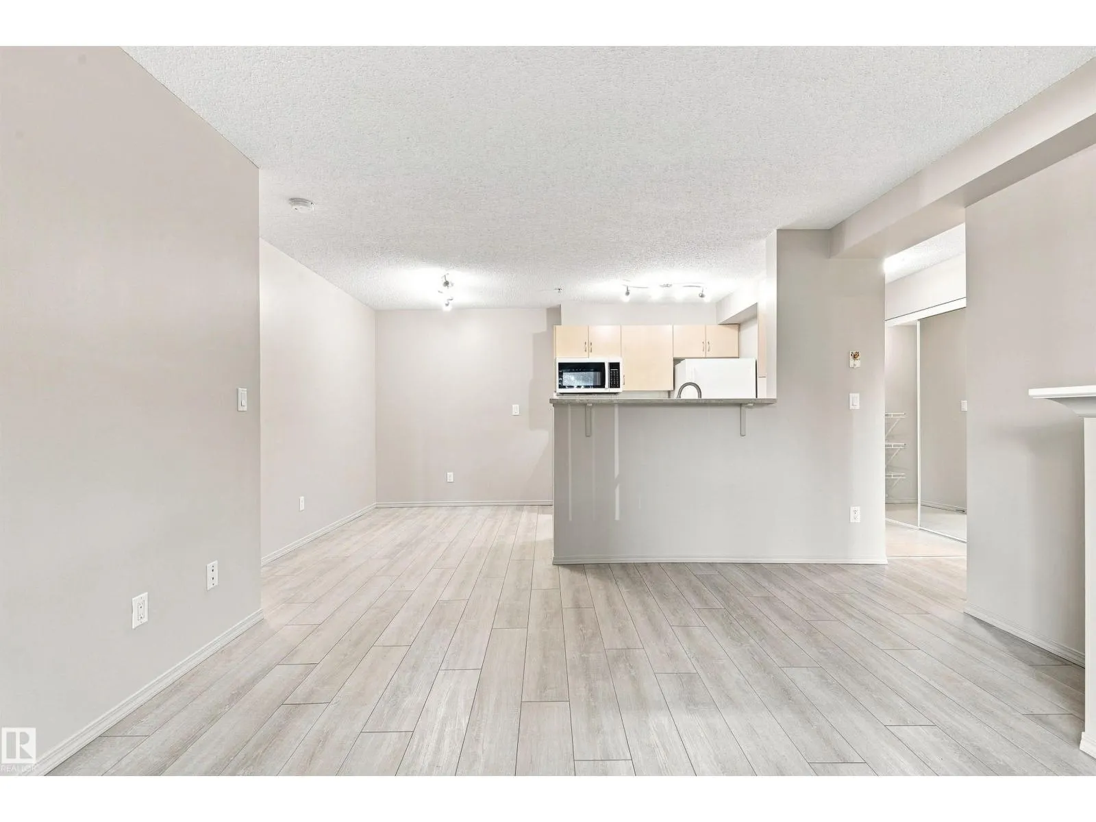 #117 17011 67 AV NW