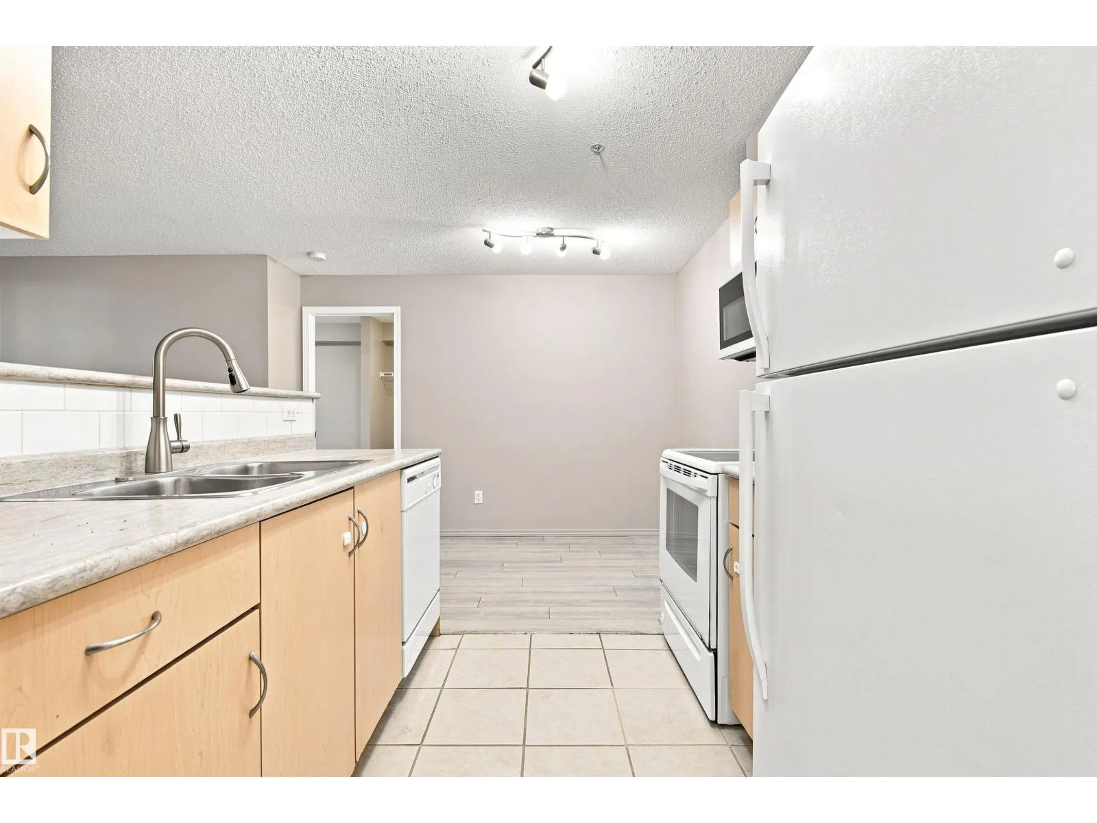 #117 17011 67 AV NW