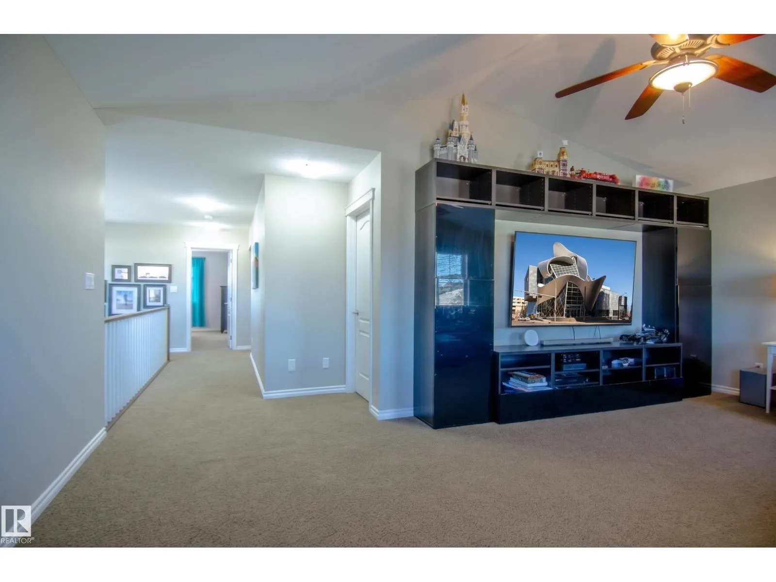 247 SECORD DR NW