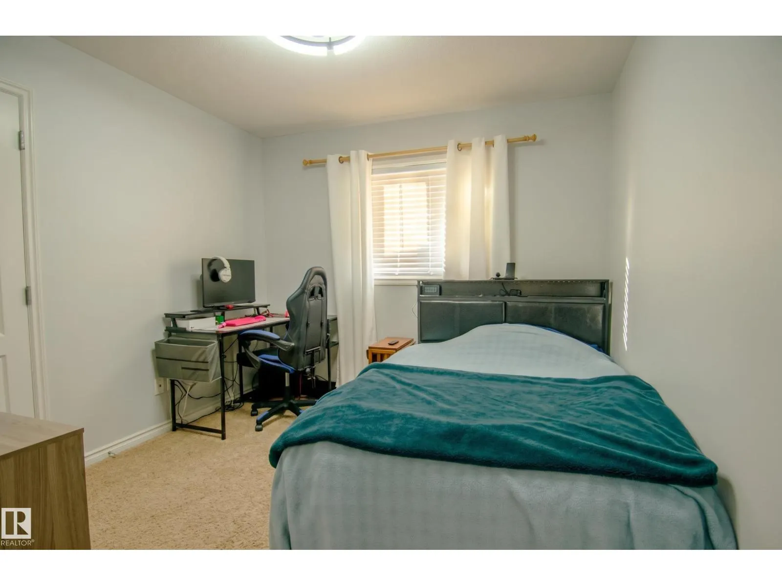 247 SECORD DR NW