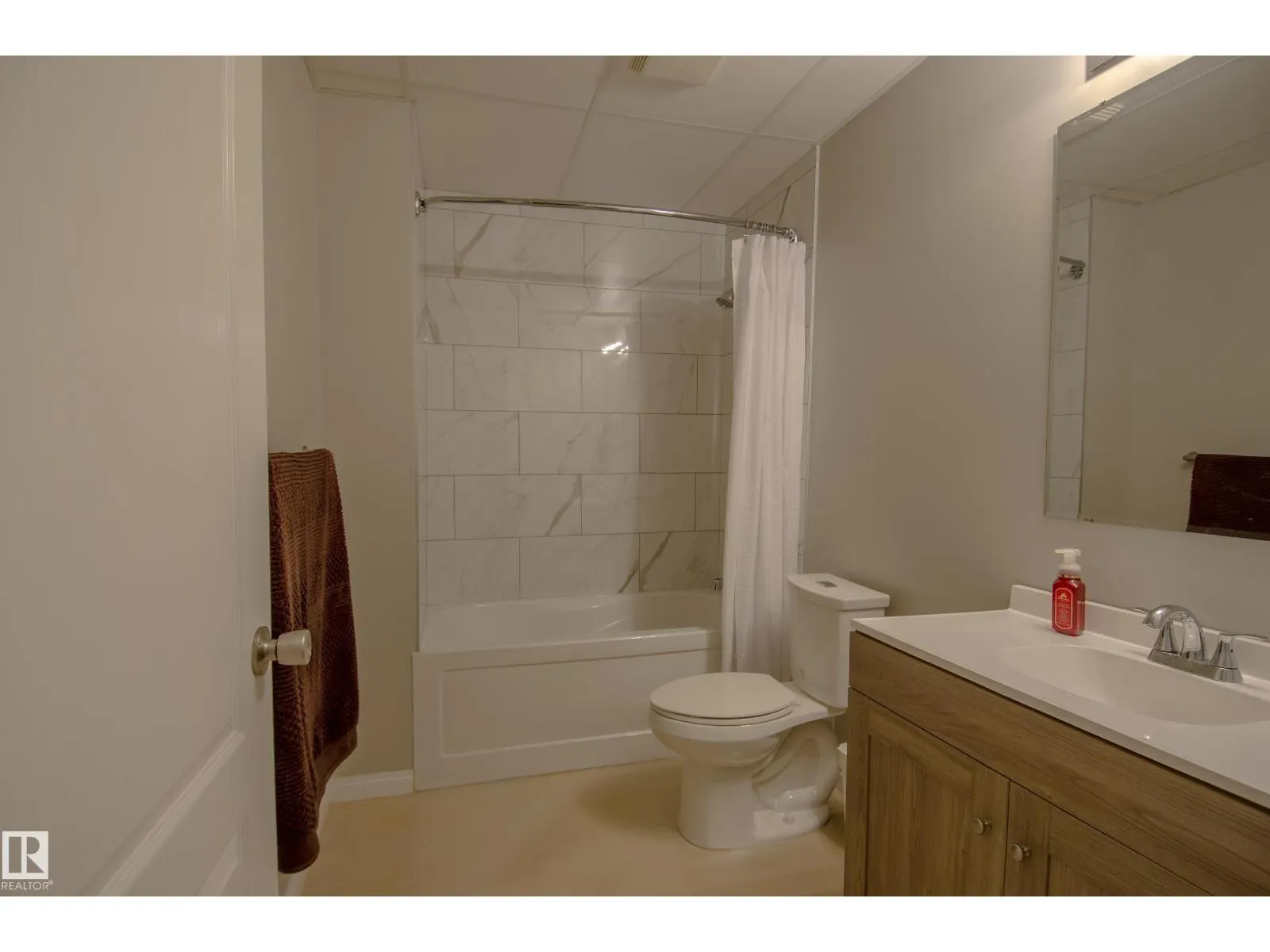 247 SECORD DR NW