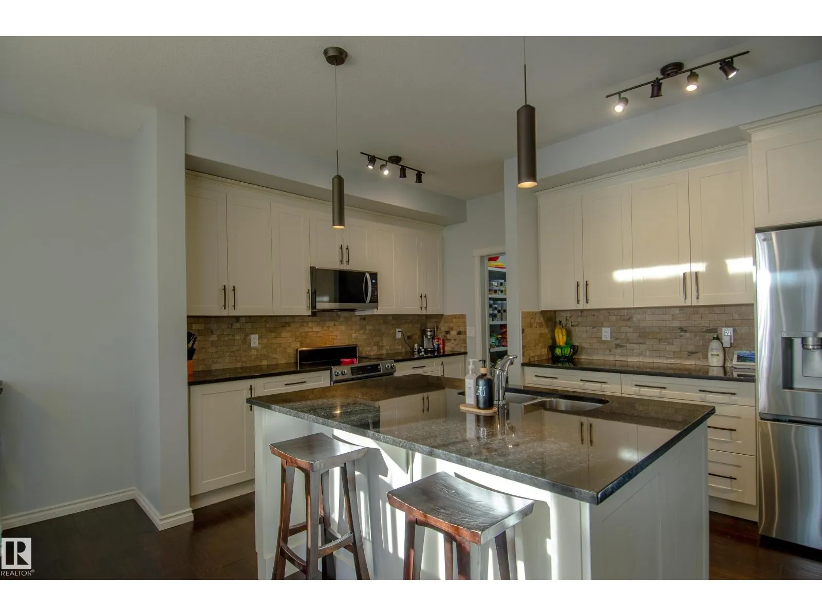 247 SECORD DR NW
