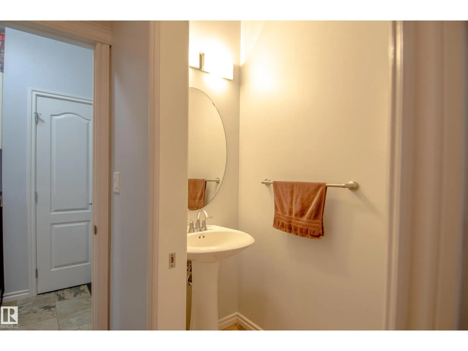 247 SECORD DR NW