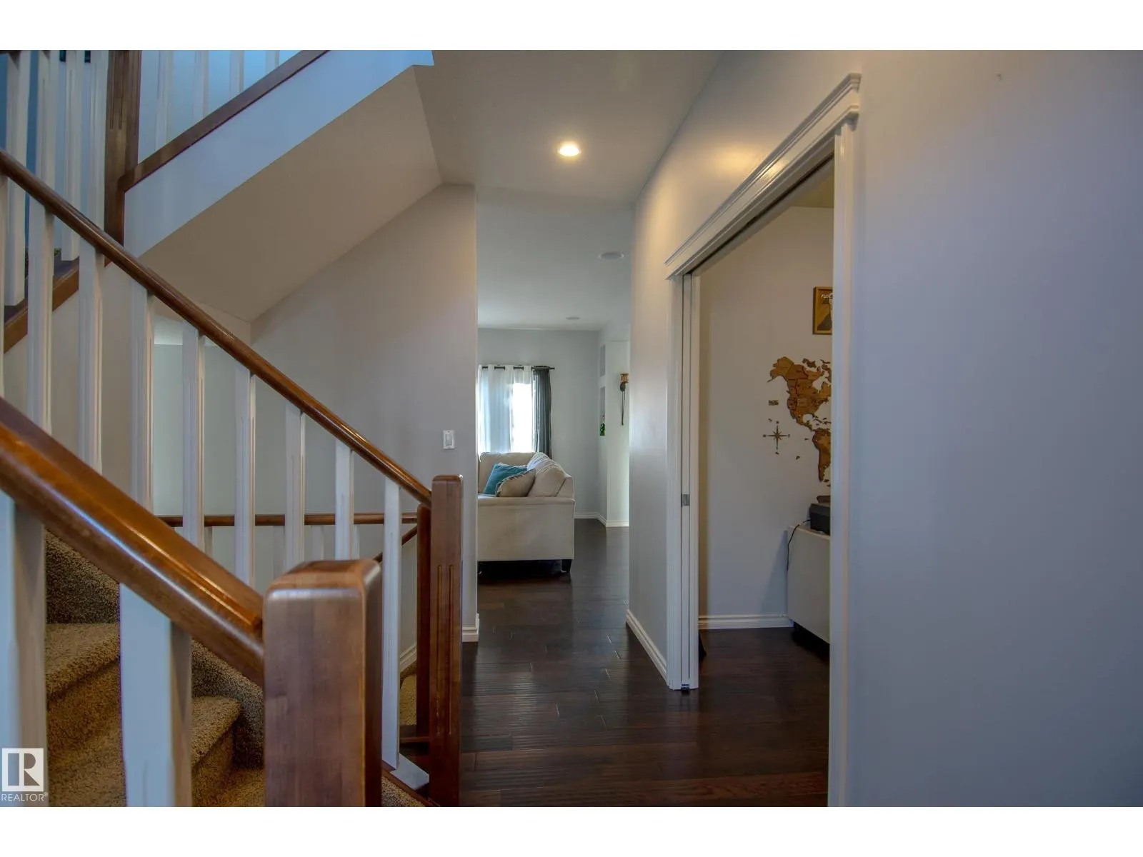247 SECORD DR NW