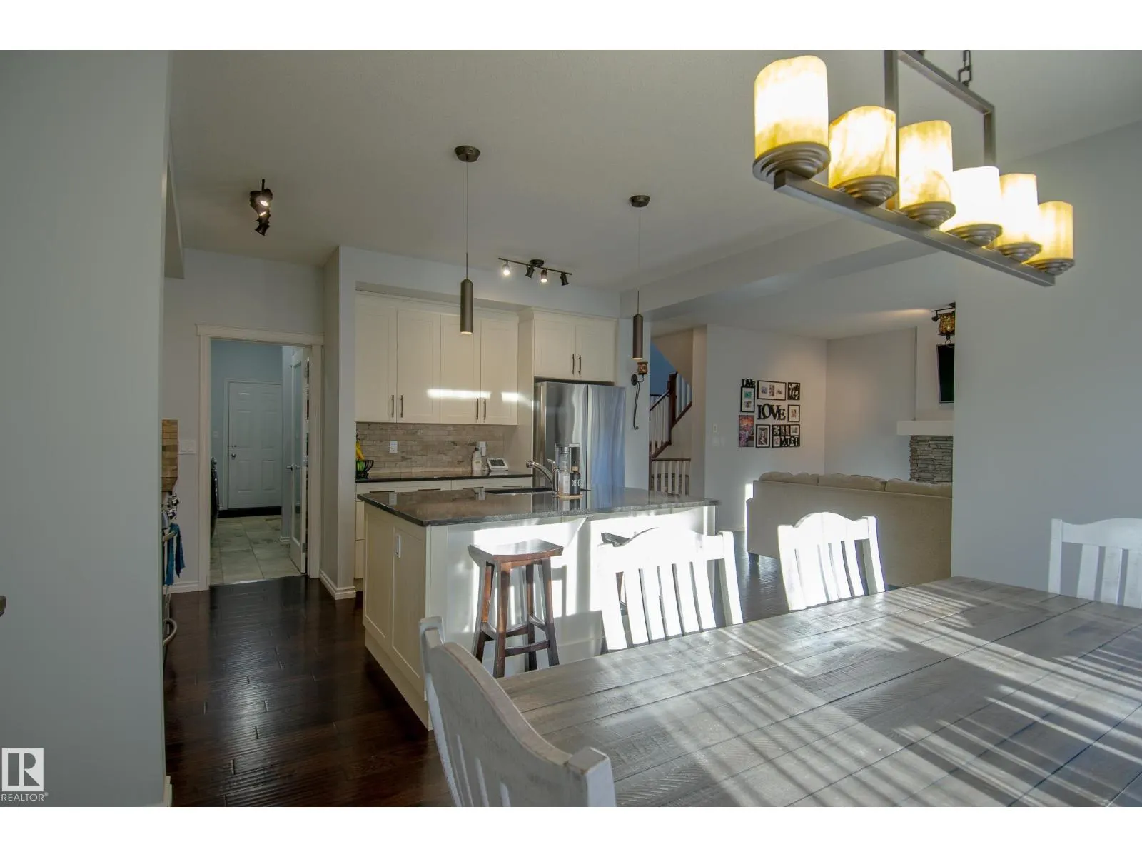 247 SECORD DR NW
