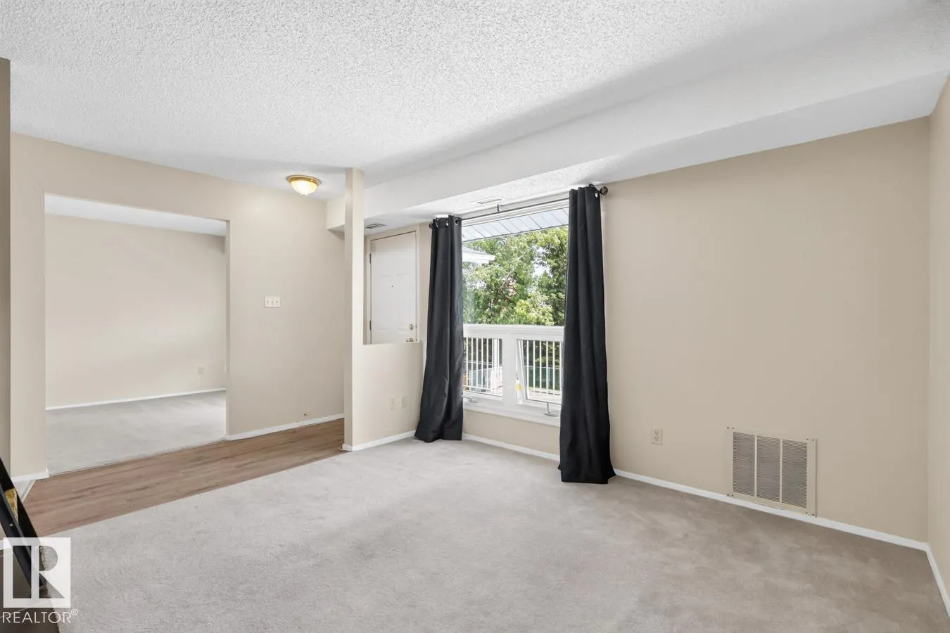 #31 2115 118 ST NW