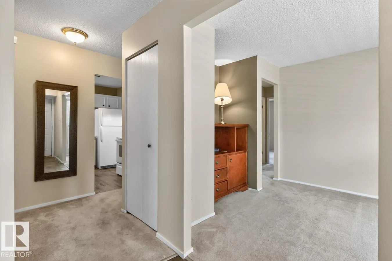 #31 2115 118 ST NW
