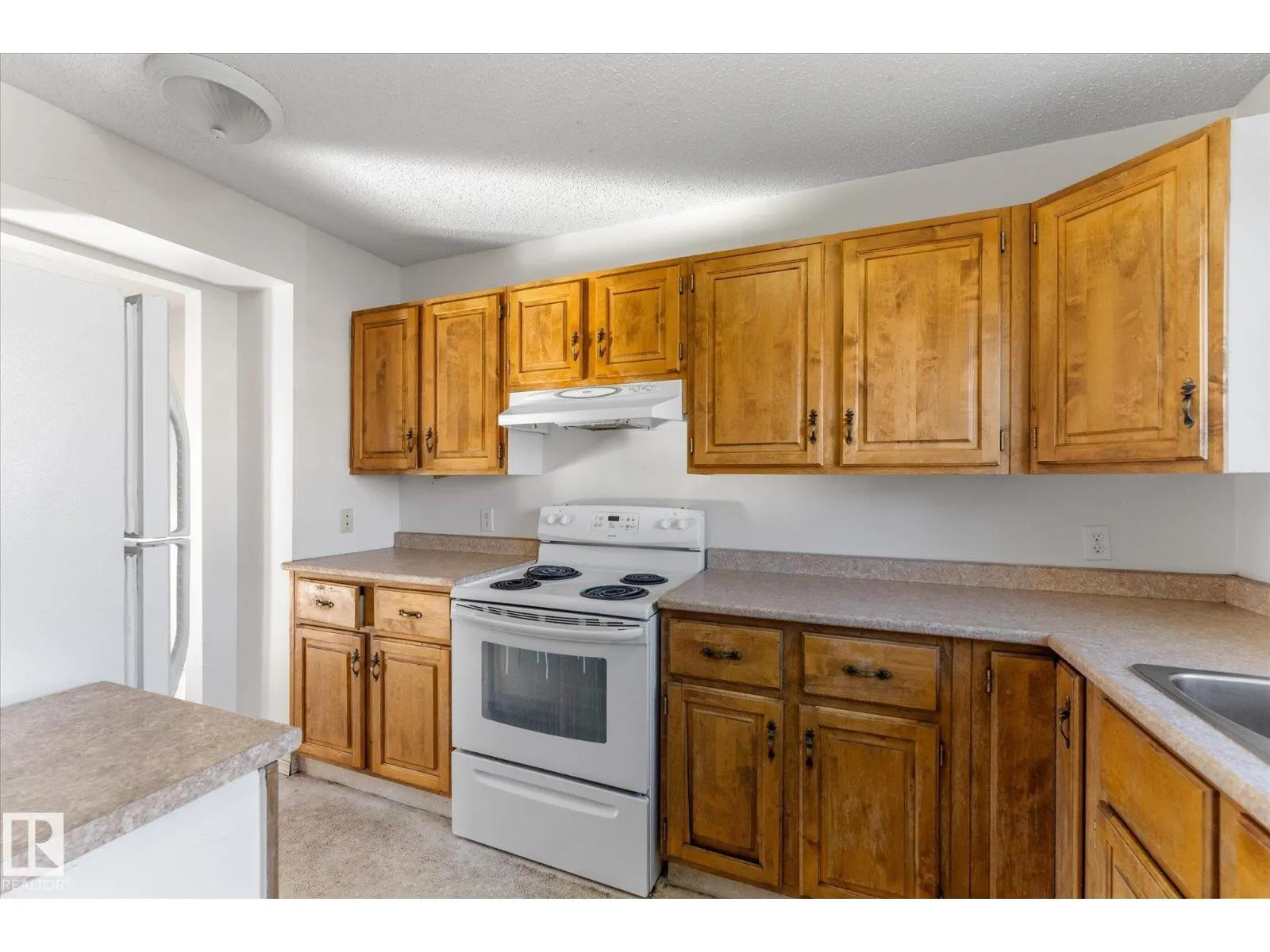 109 ROYAL TC NW