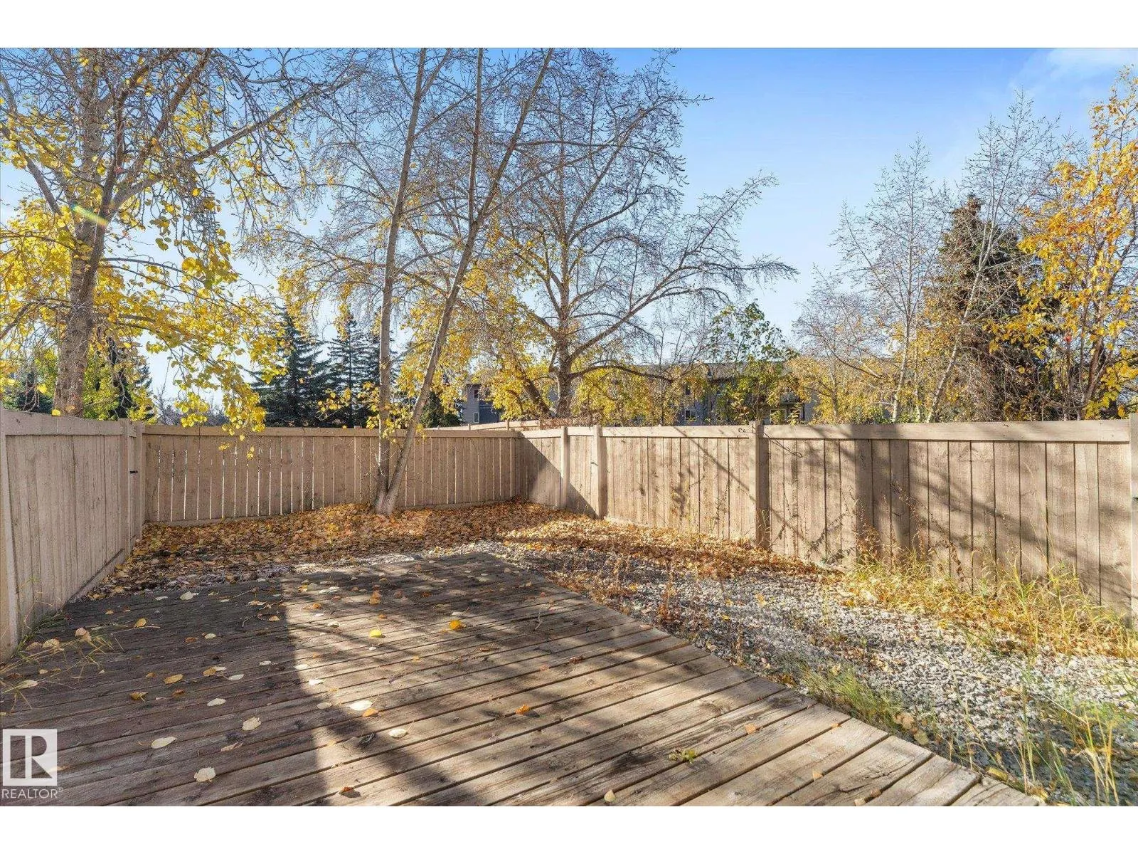 109 ROYAL TC NW