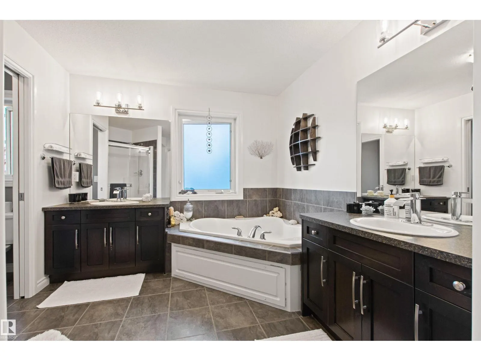 408 CALLAGHAN CO SW