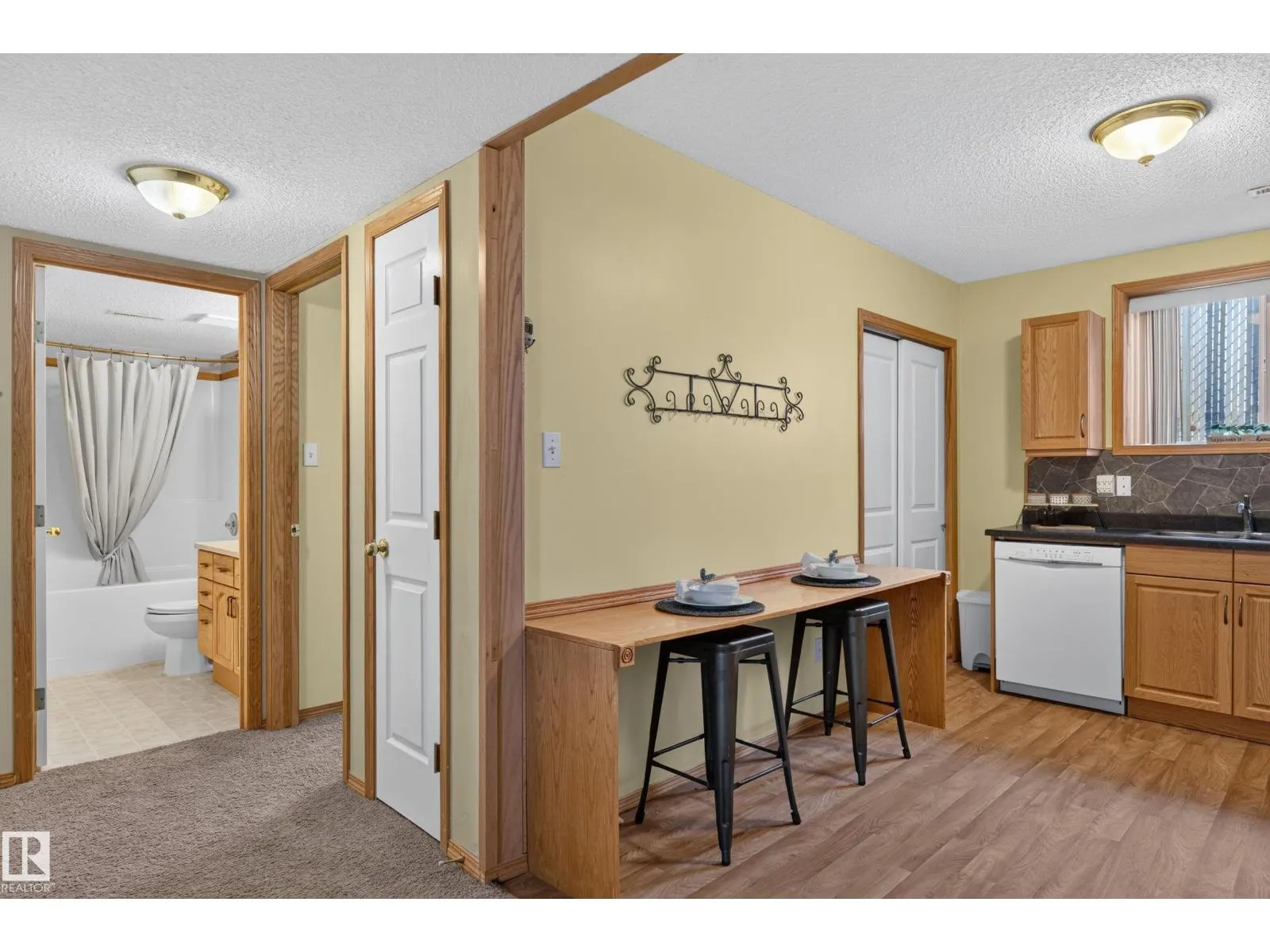 4615 151 AV NW