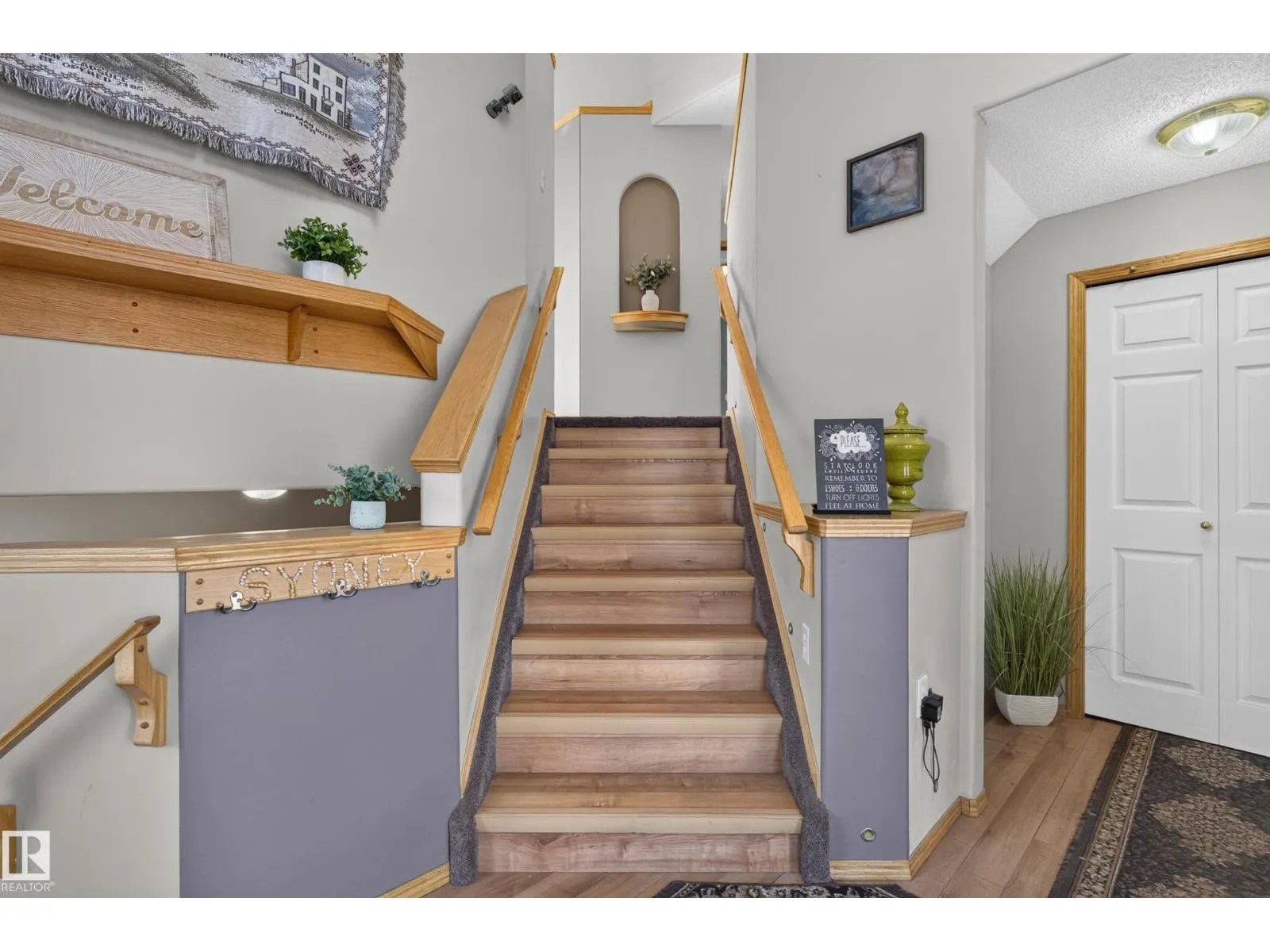 4615 151 AV NW