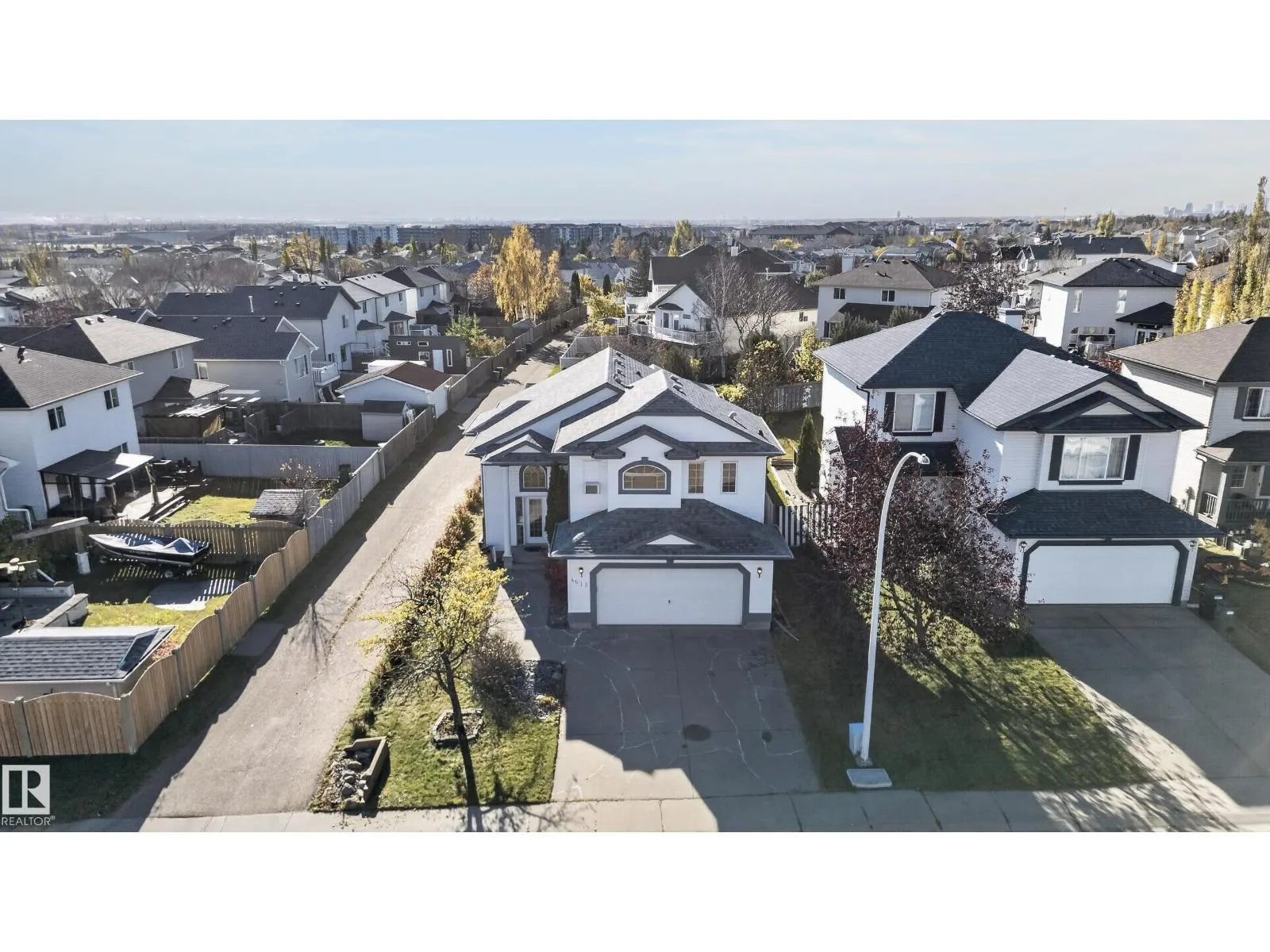 4615 151 AV NW