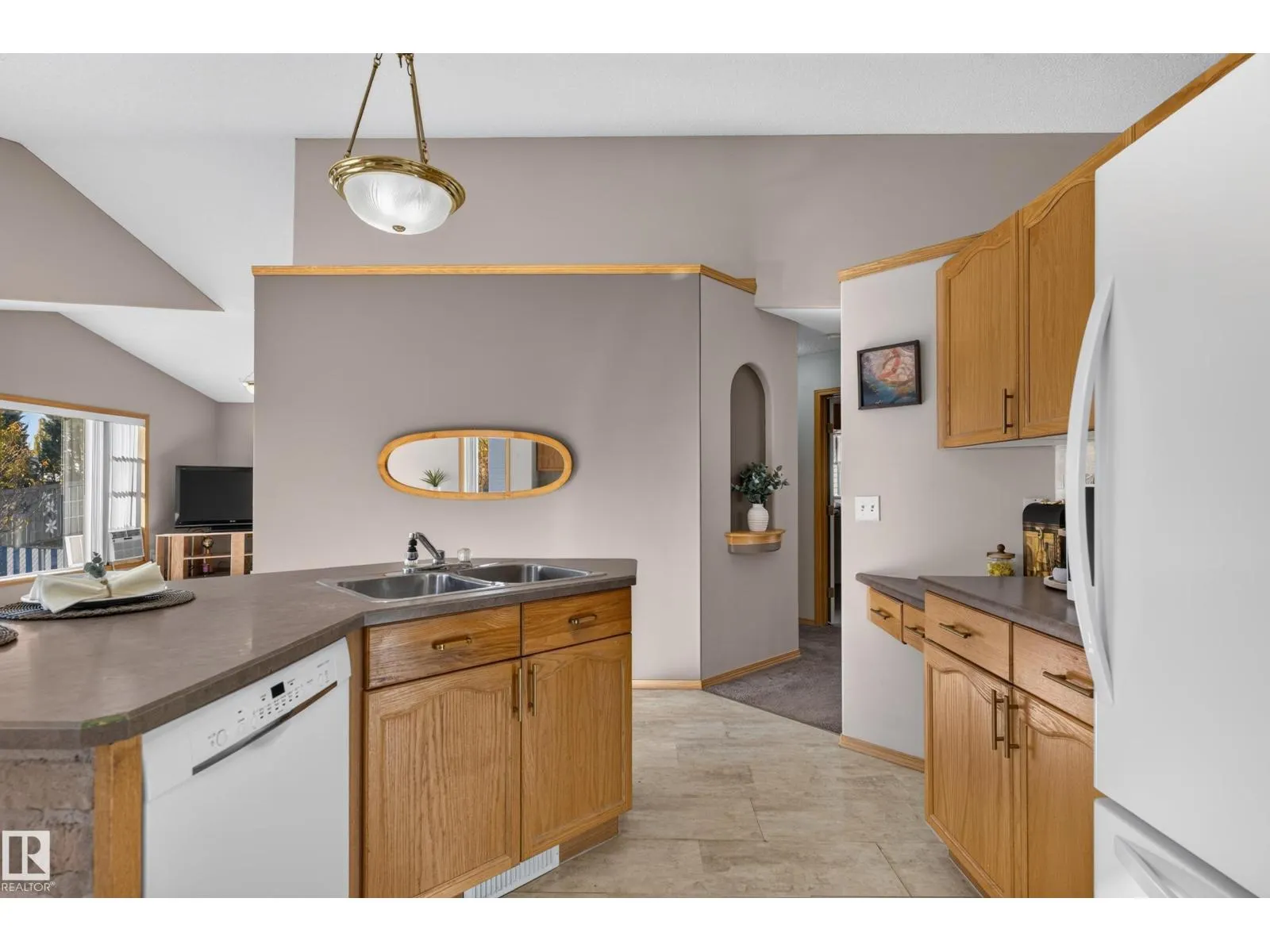 4615 151 AV NW