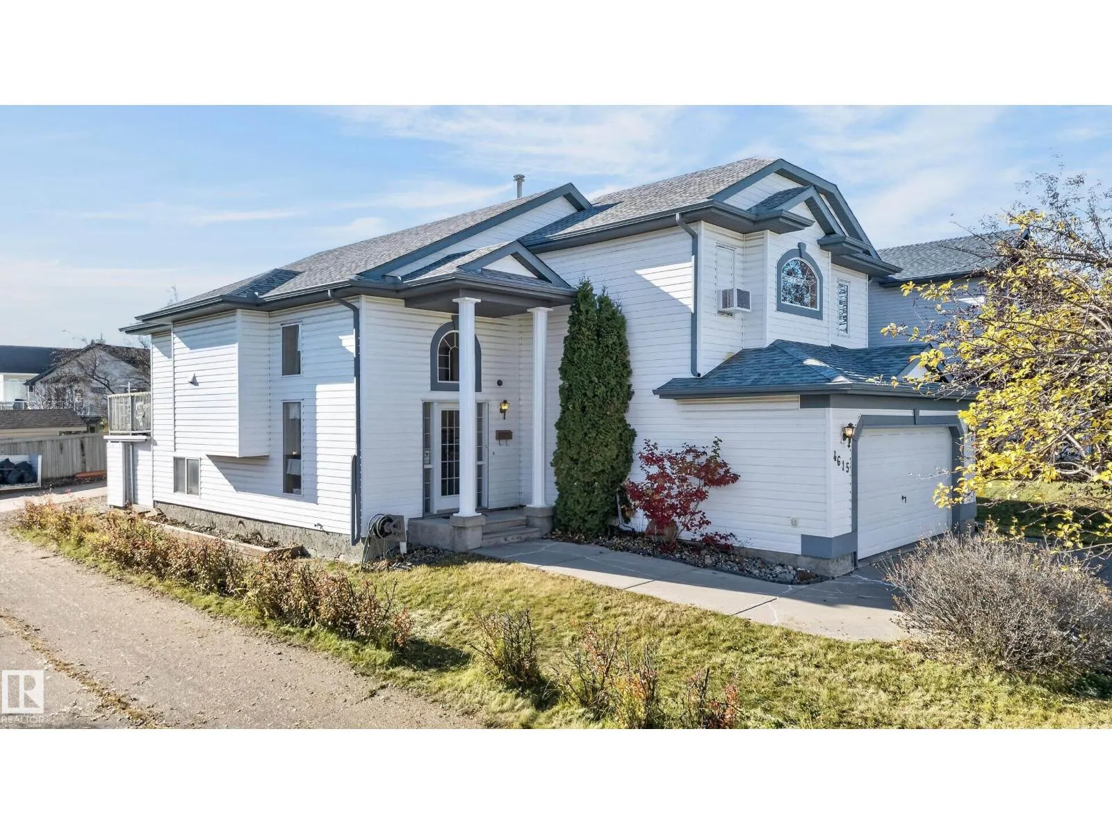4615 151 AV NW