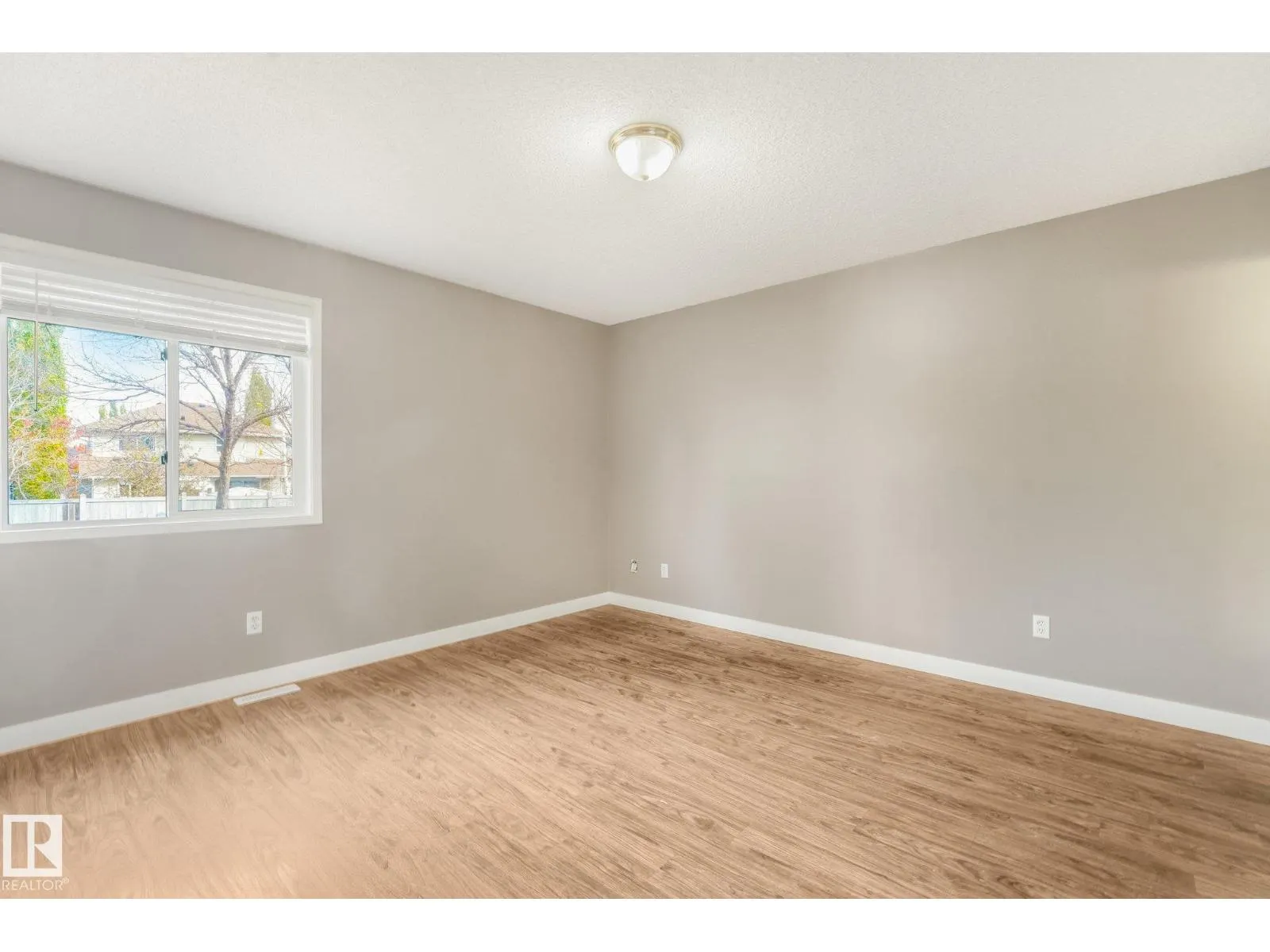 9964 178 AV NW NW