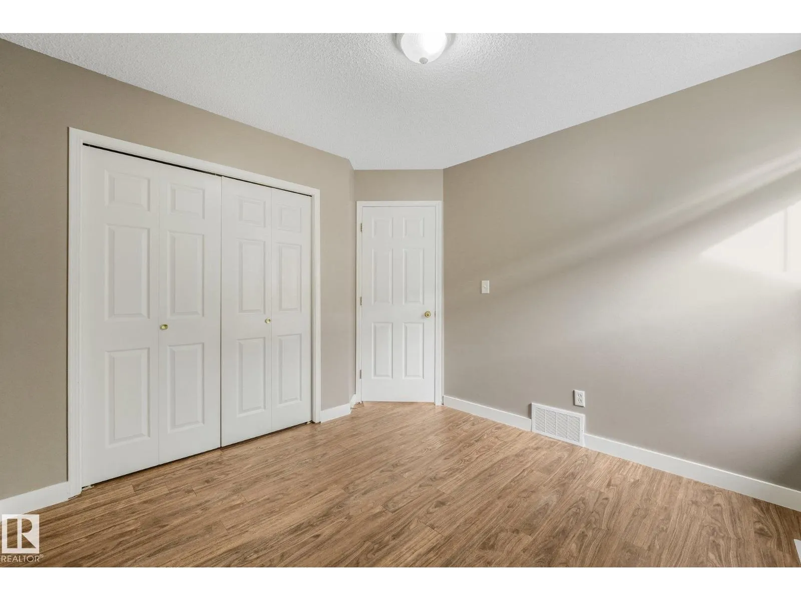 9964 178 AV NW NW