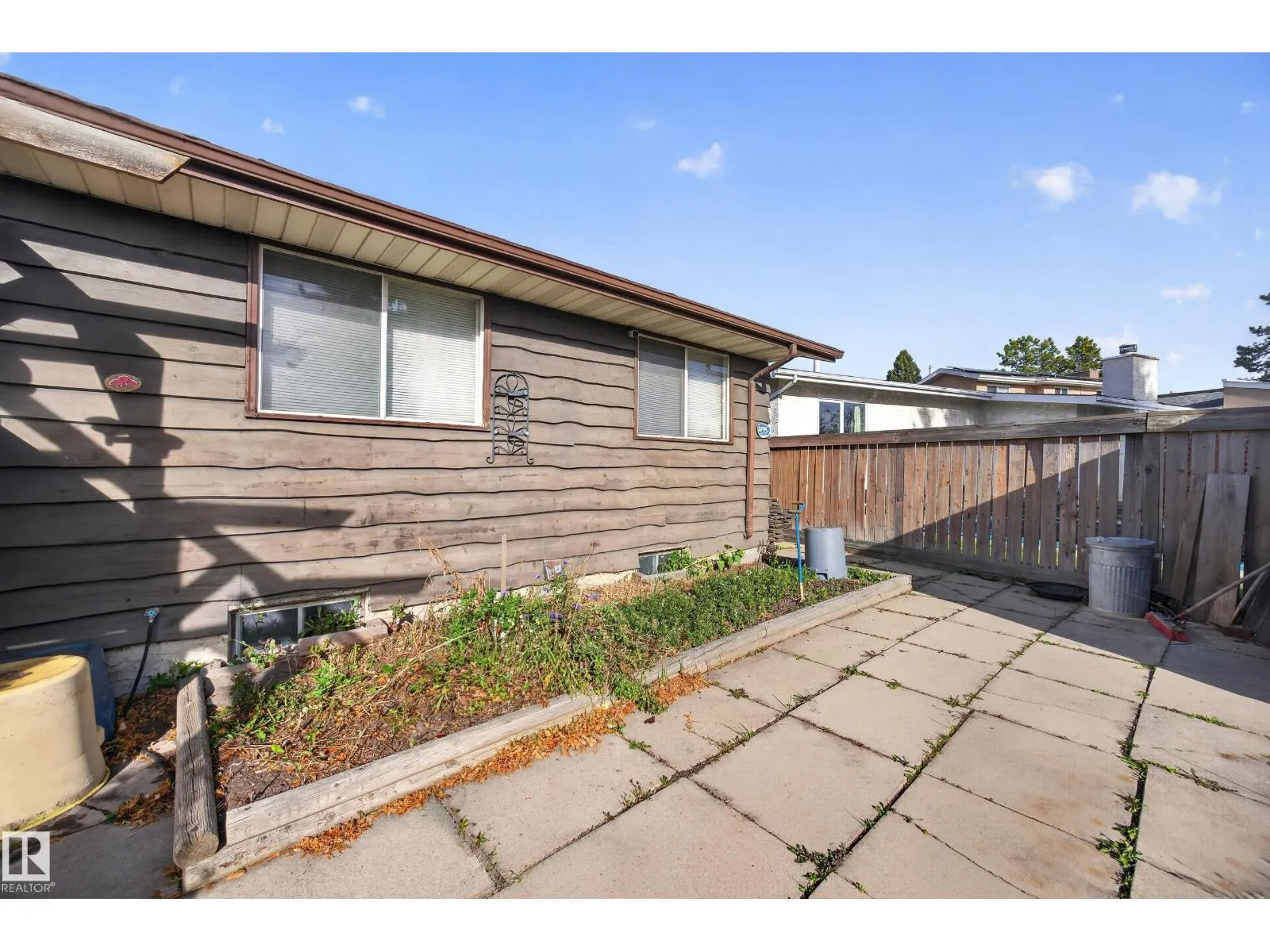 3023 130 AV NW