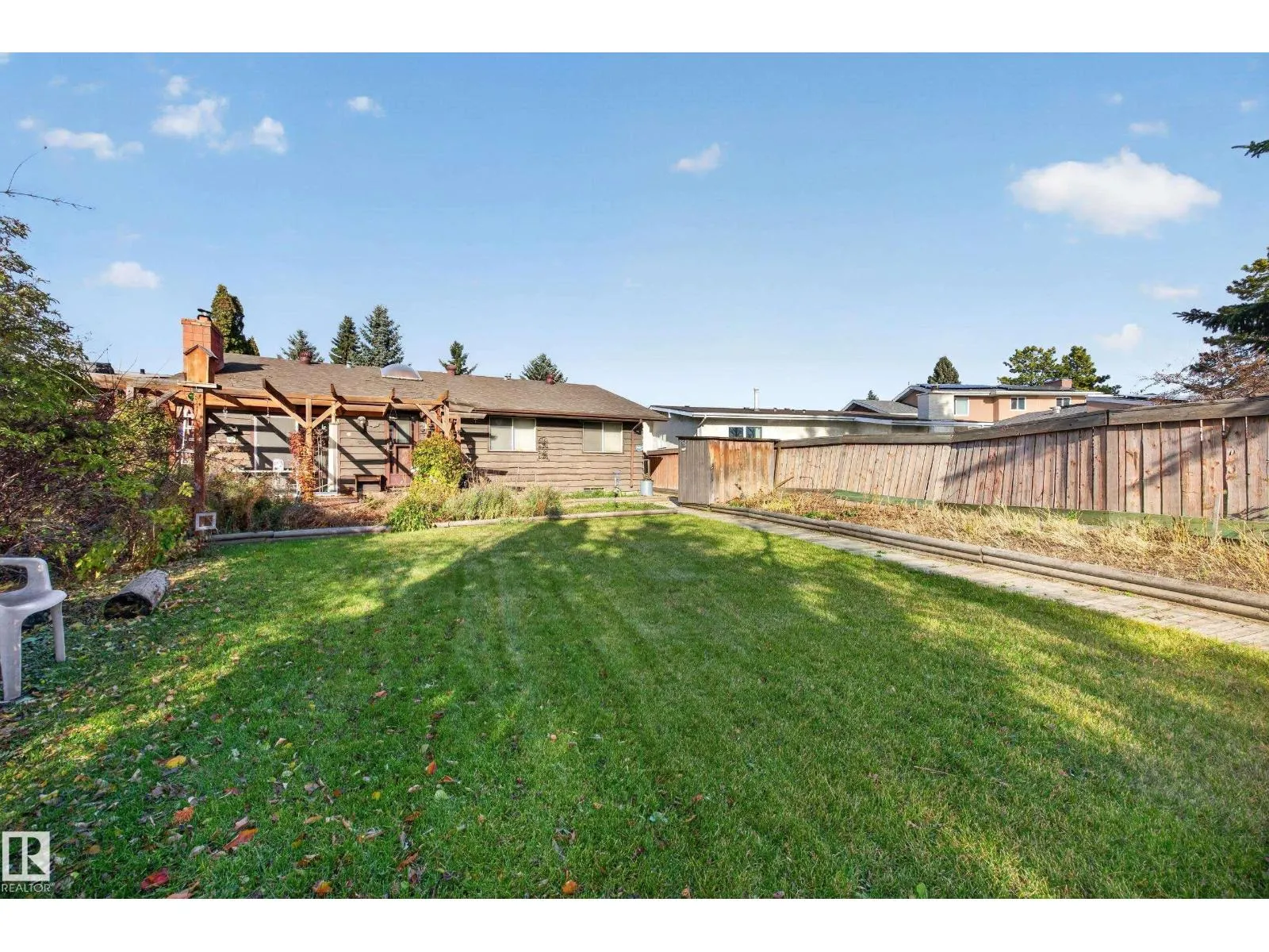 3023 130 AV NW
