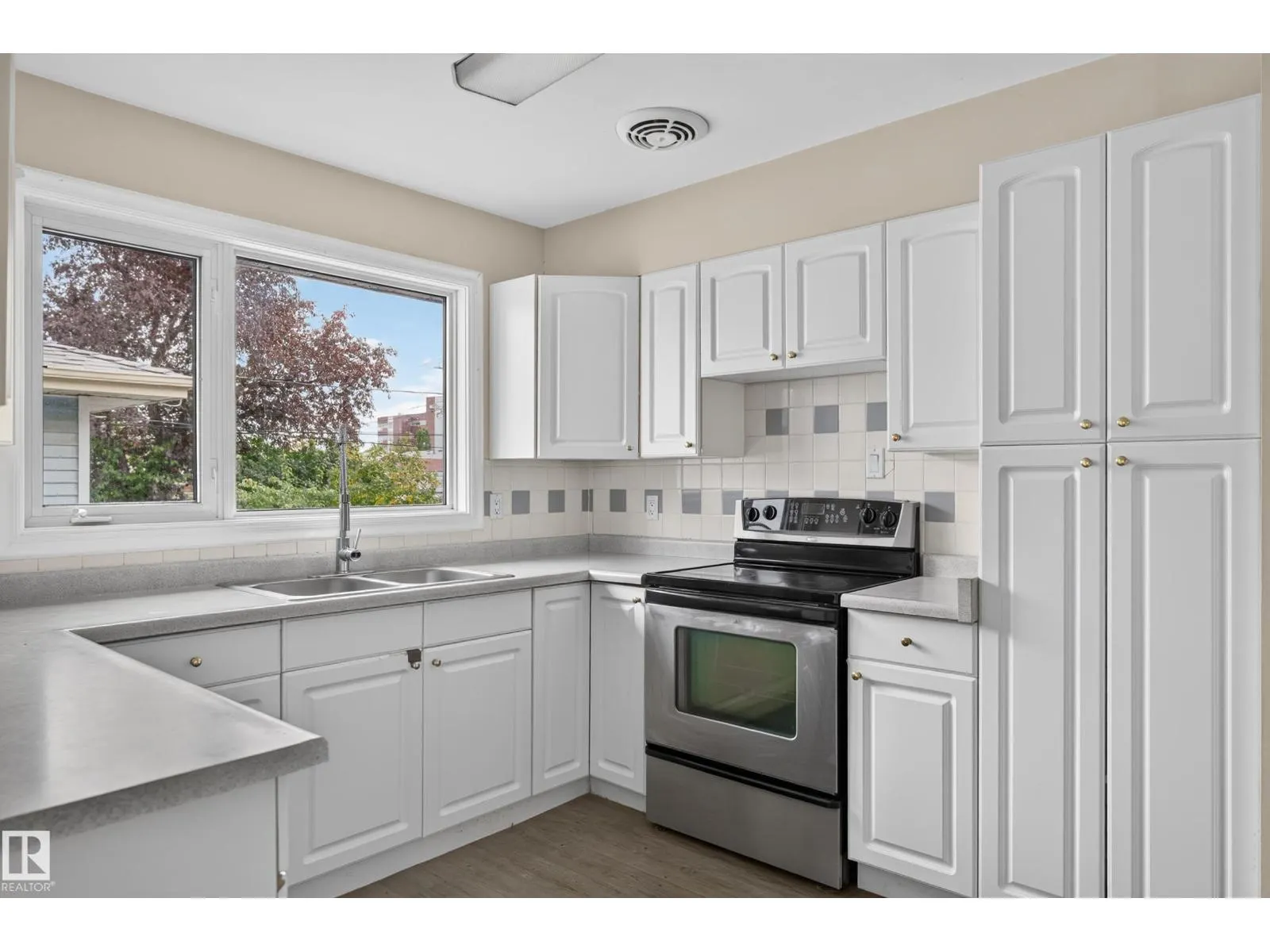 10508 60A AV NW