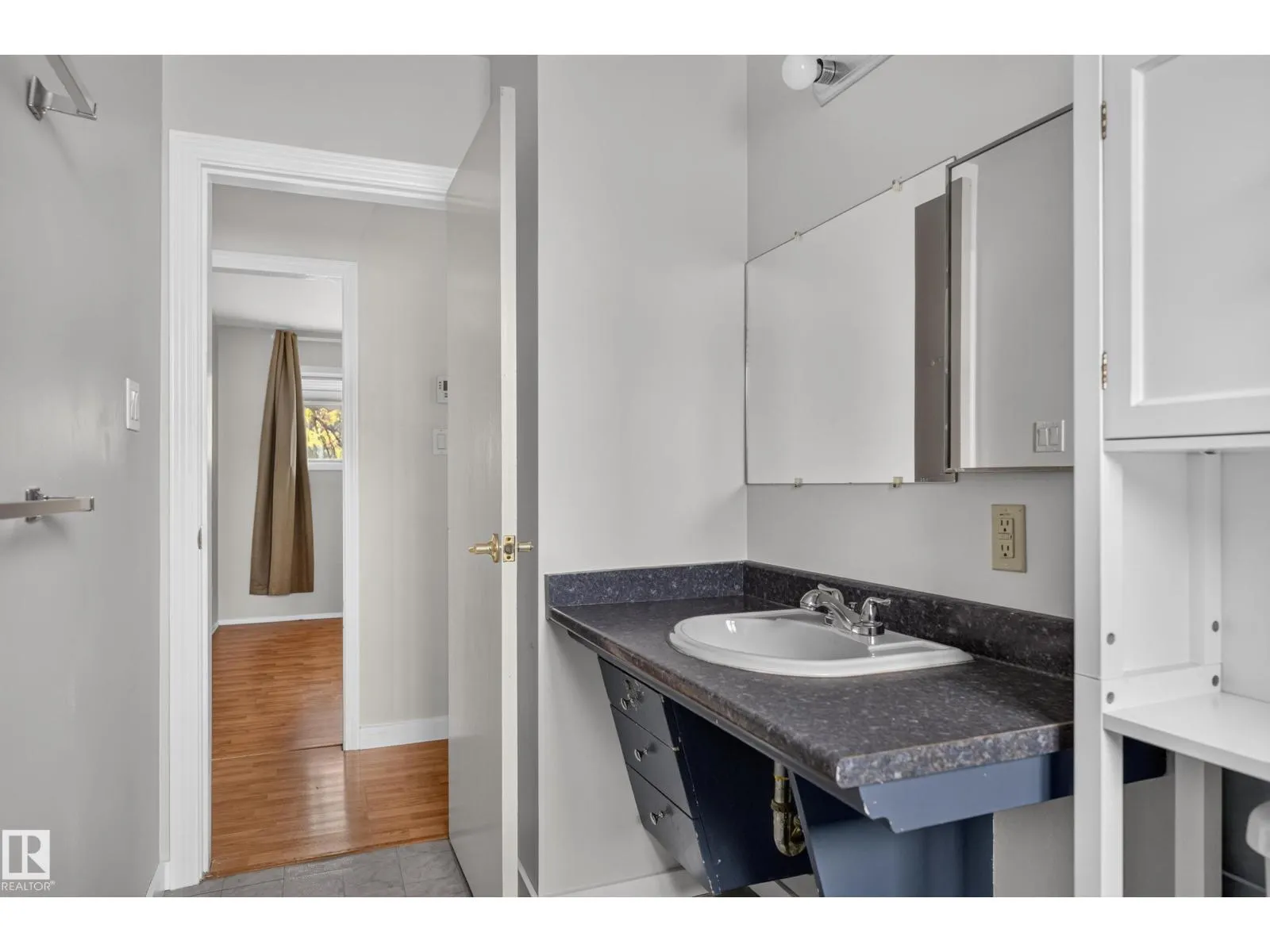 10508 60A AV NW