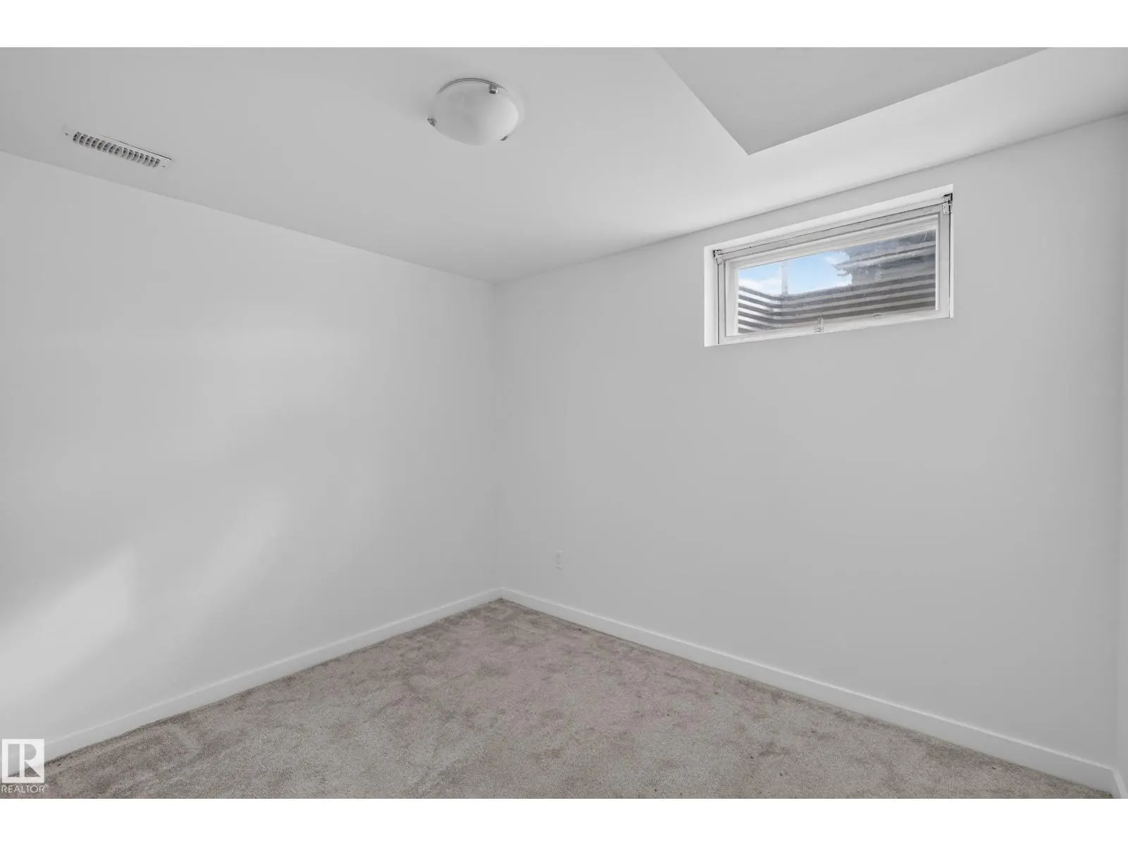 10508 60A AV NW
