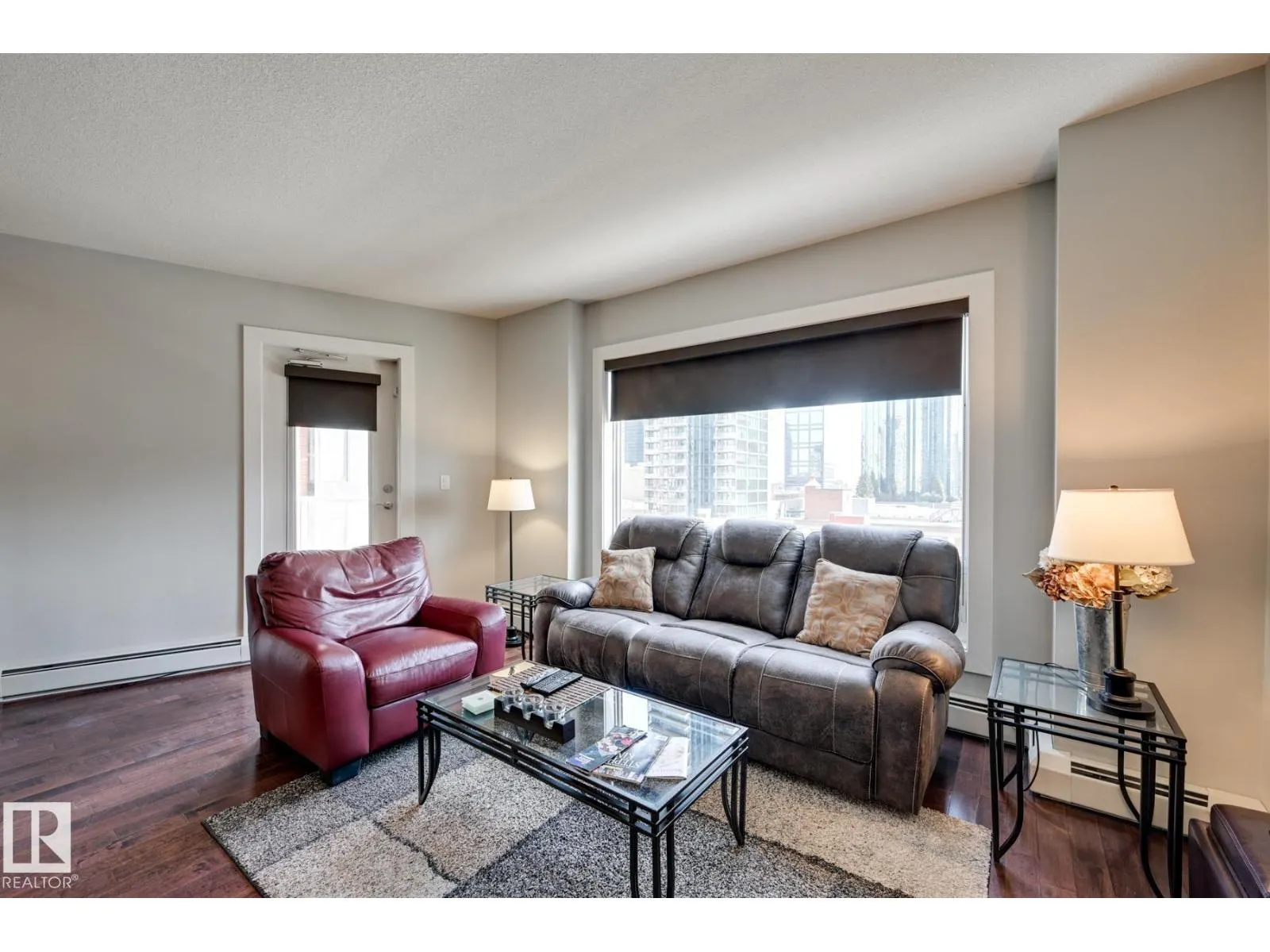 #802 10152 104 ST NW