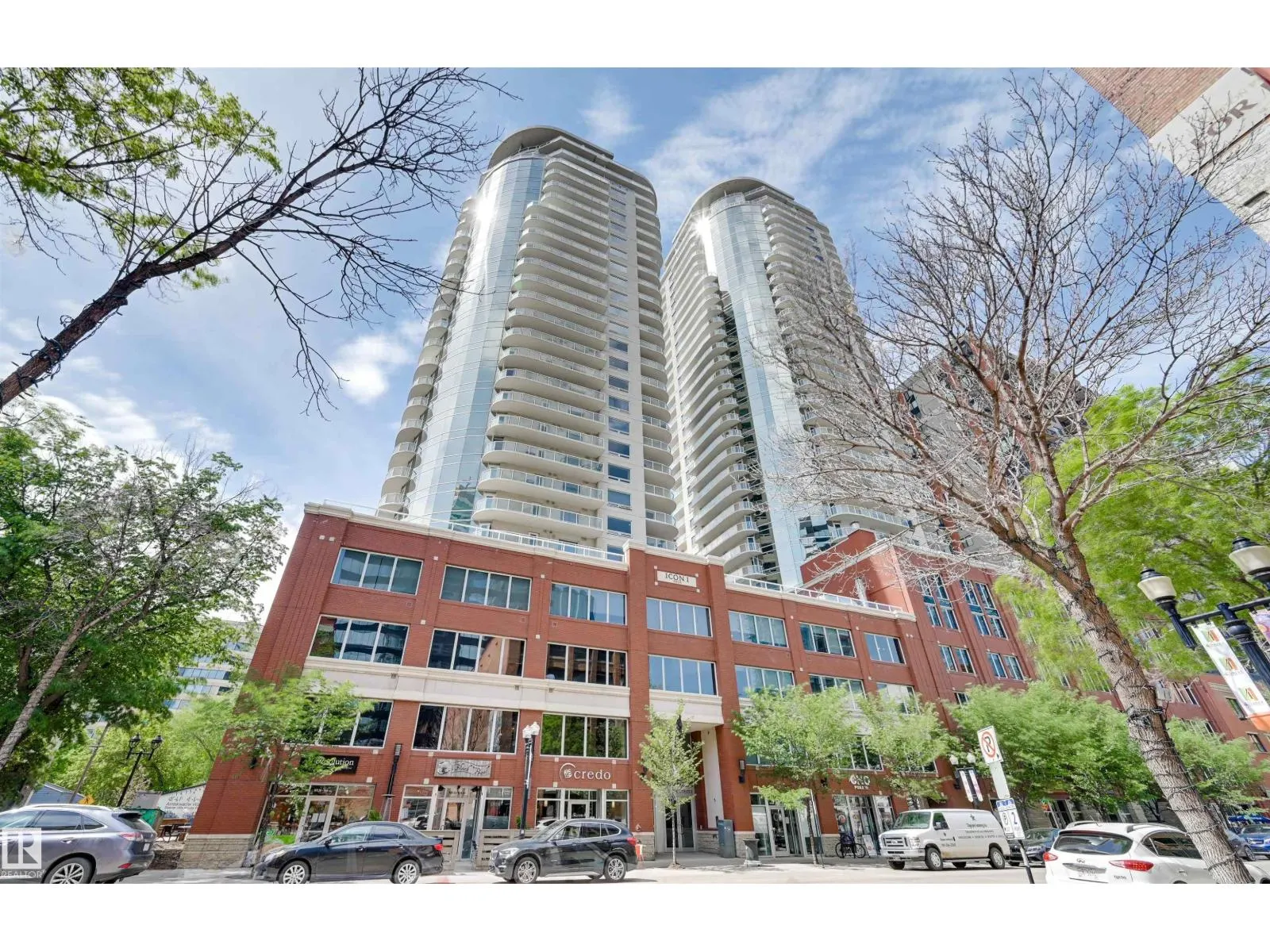 #802 10152 104 ST NW
