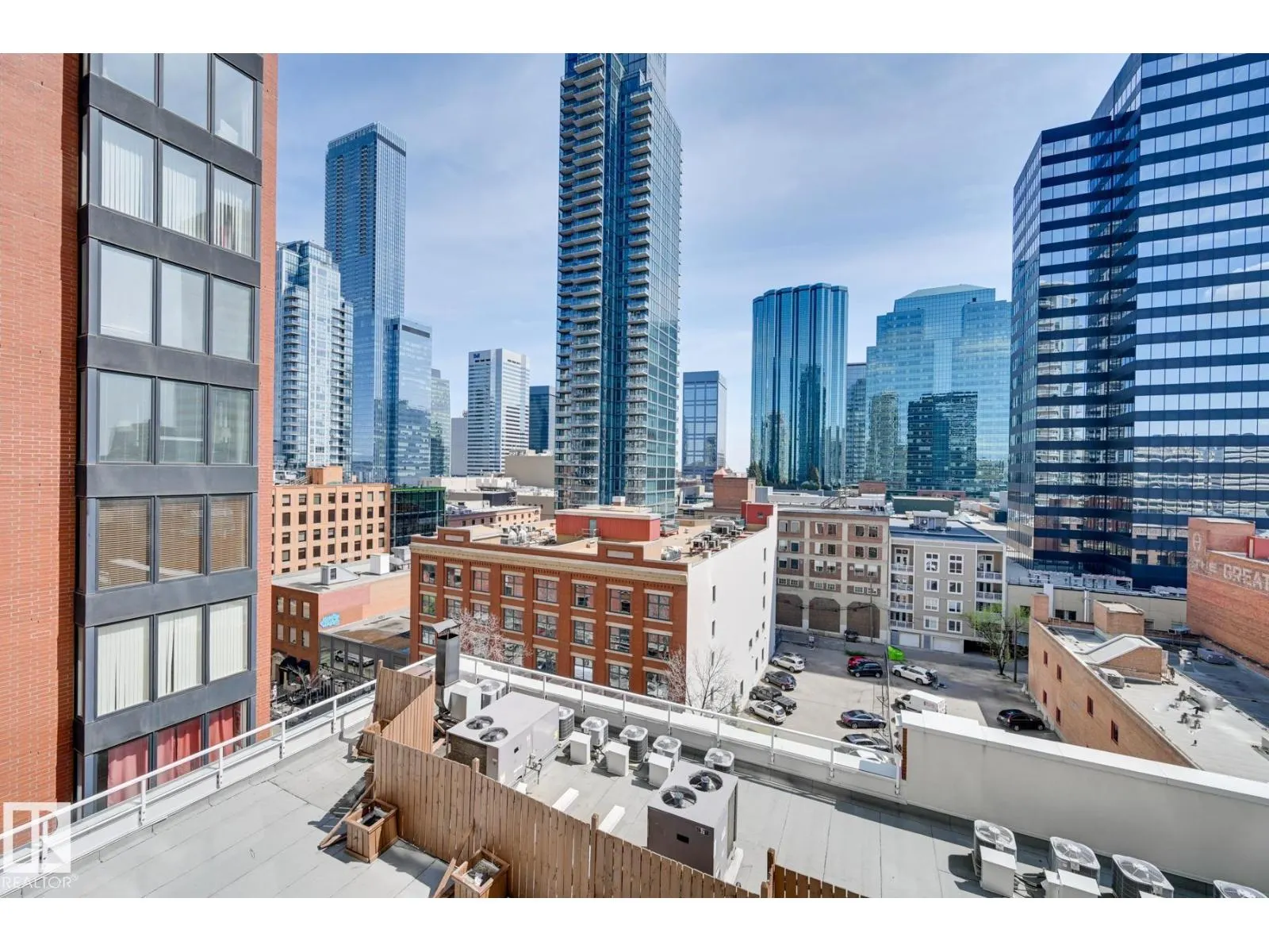 #802 10152 104 ST NW