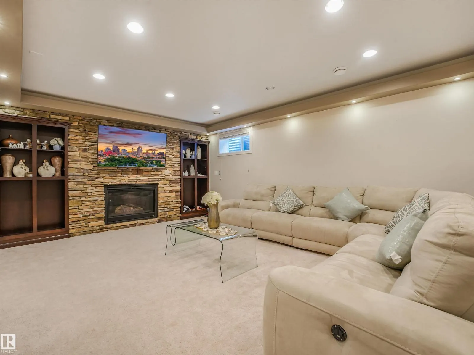 16604 72 ST NW NW