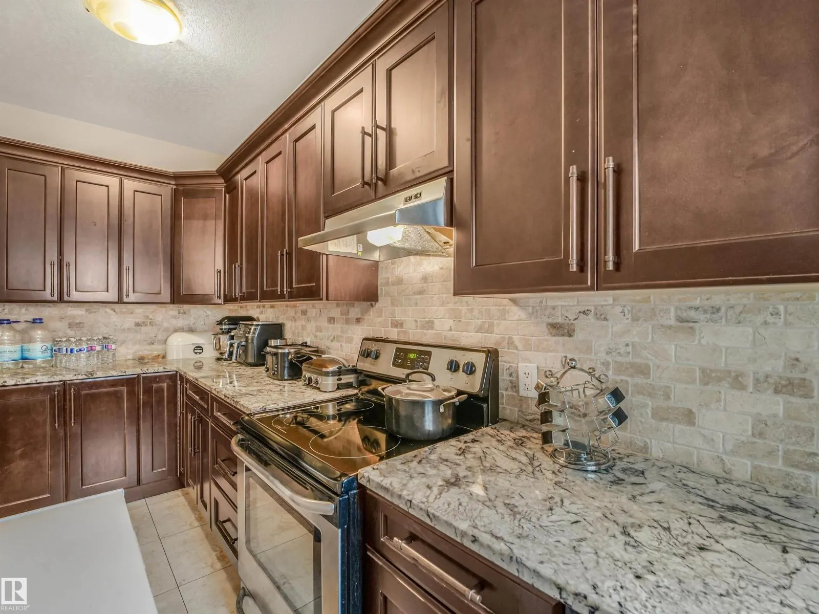 16604 72 ST NW NW
