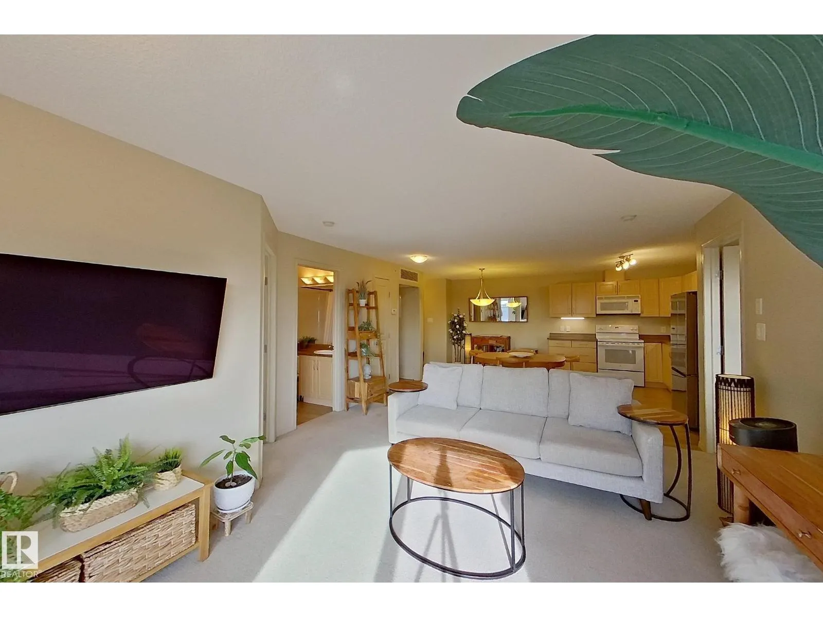 #328 16035 132 ST NW