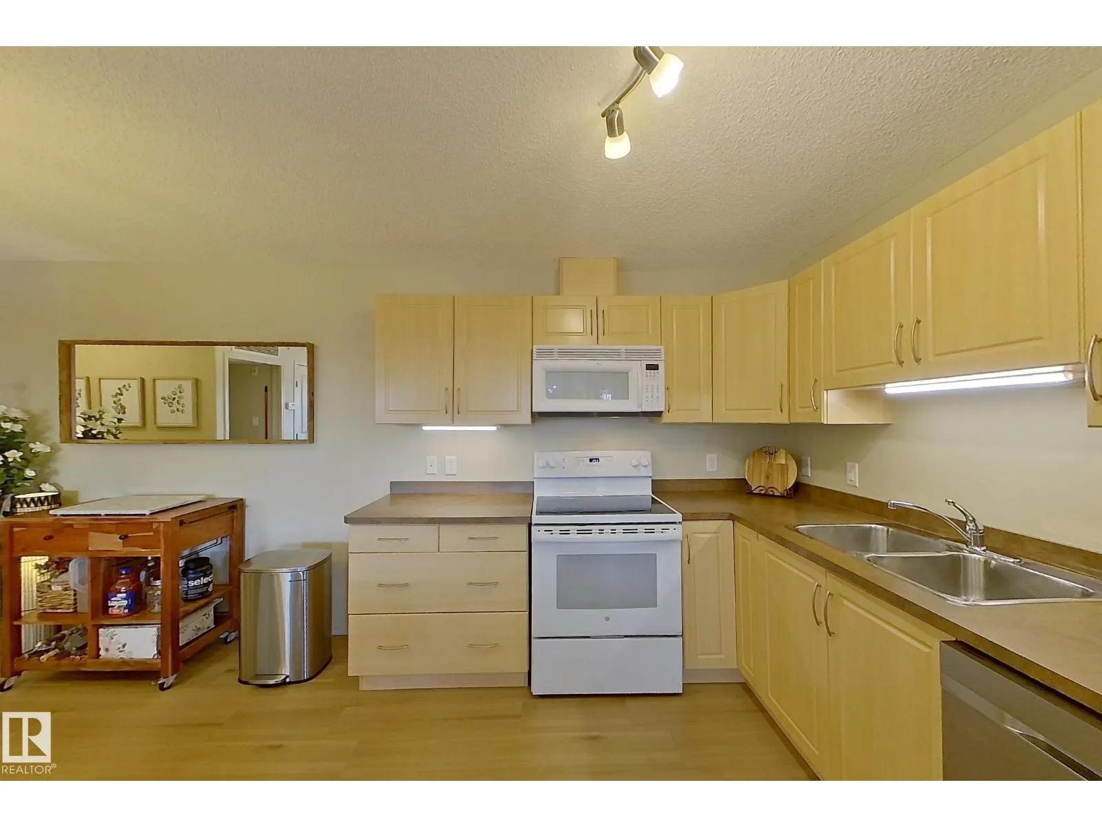 #328 16035 132 ST NW